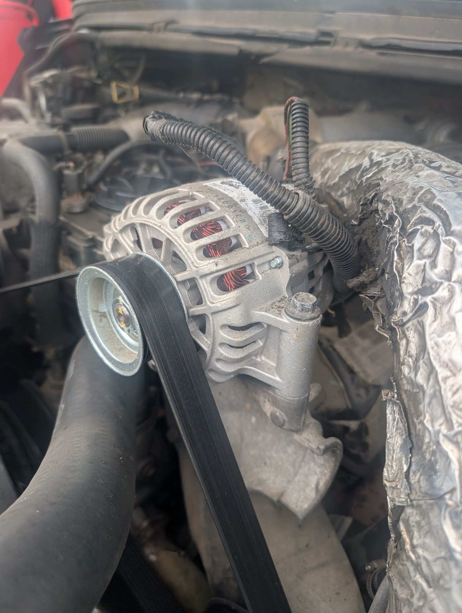 Gallery photos for Diagnosing a Charging Circuit Issue on an '01 Ford F350: Image #4