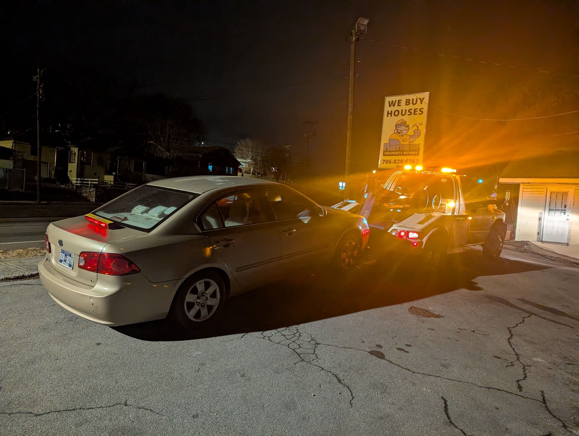 Gallery photos for Late Night Rescue at the Construction Site: Image #4