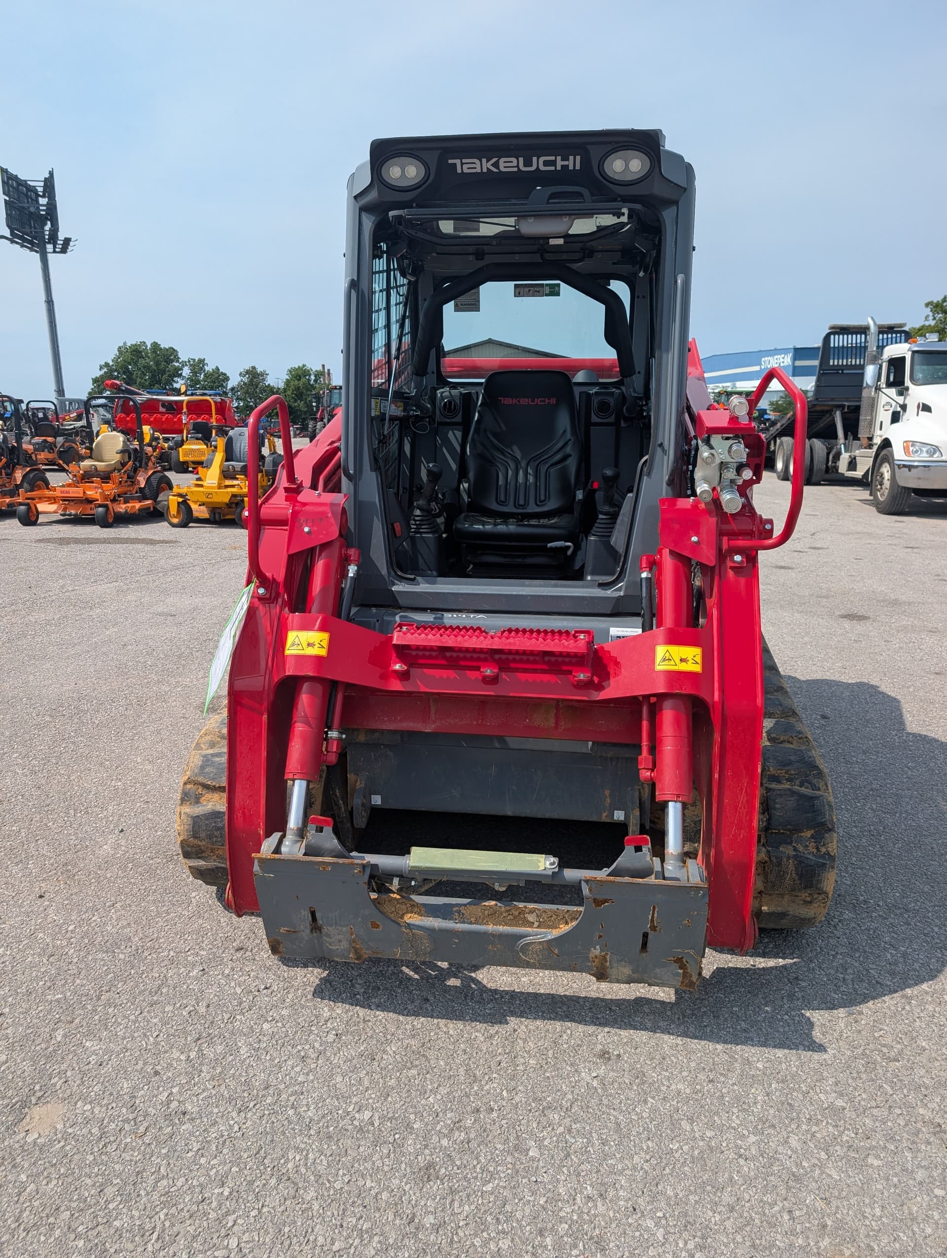 Gallery photos for Takeuchi TL12V2 Hauled from Crossville TN to Ringgold GA: Image #2