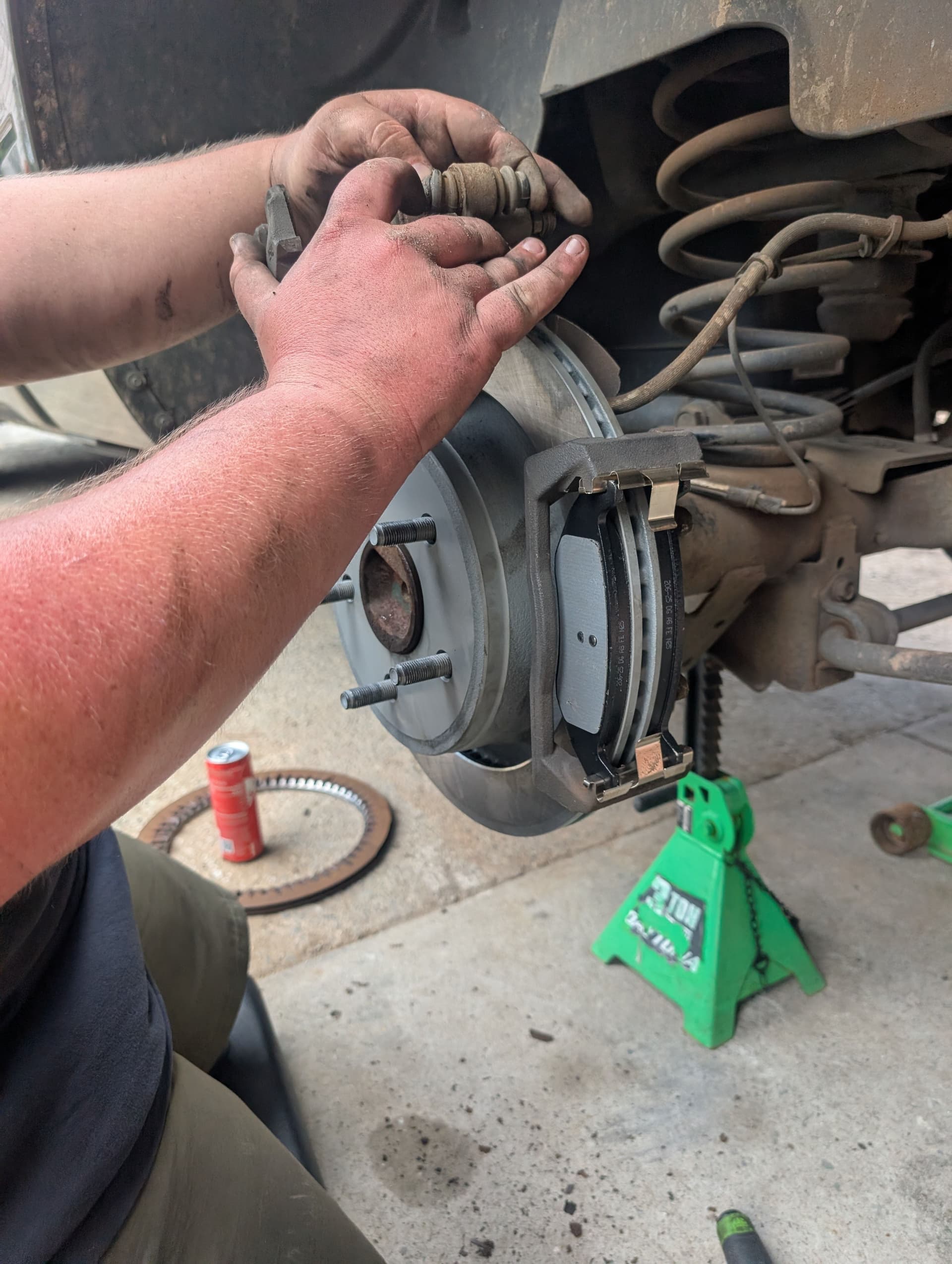 Gallery photos for Worn Rotors and Bad Brake Pads - Don't Ignore the Signs: Image #6