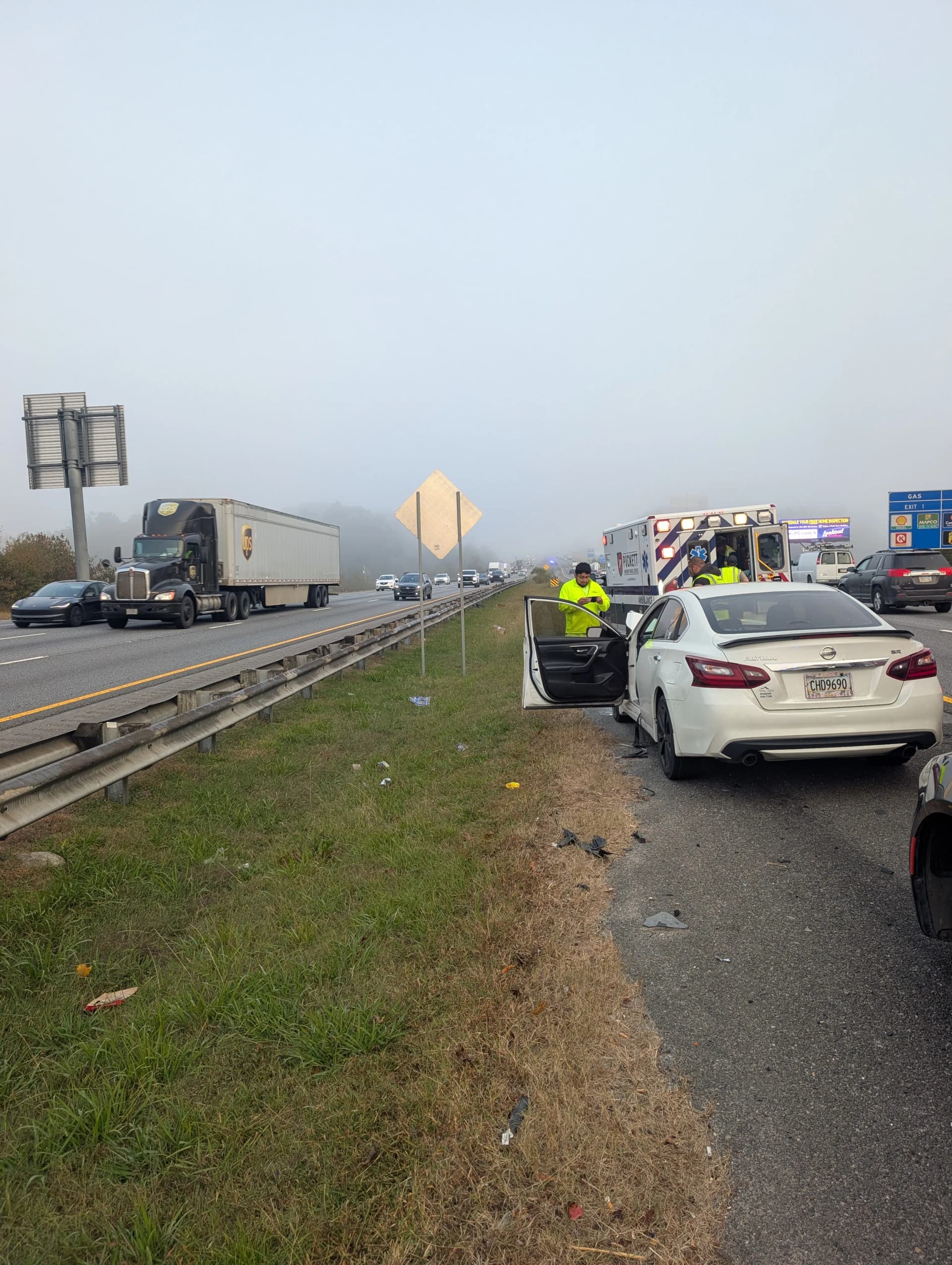 Gallery photos for Morning Fog on I-75 at the GA/TN Line Caused This: Image #1