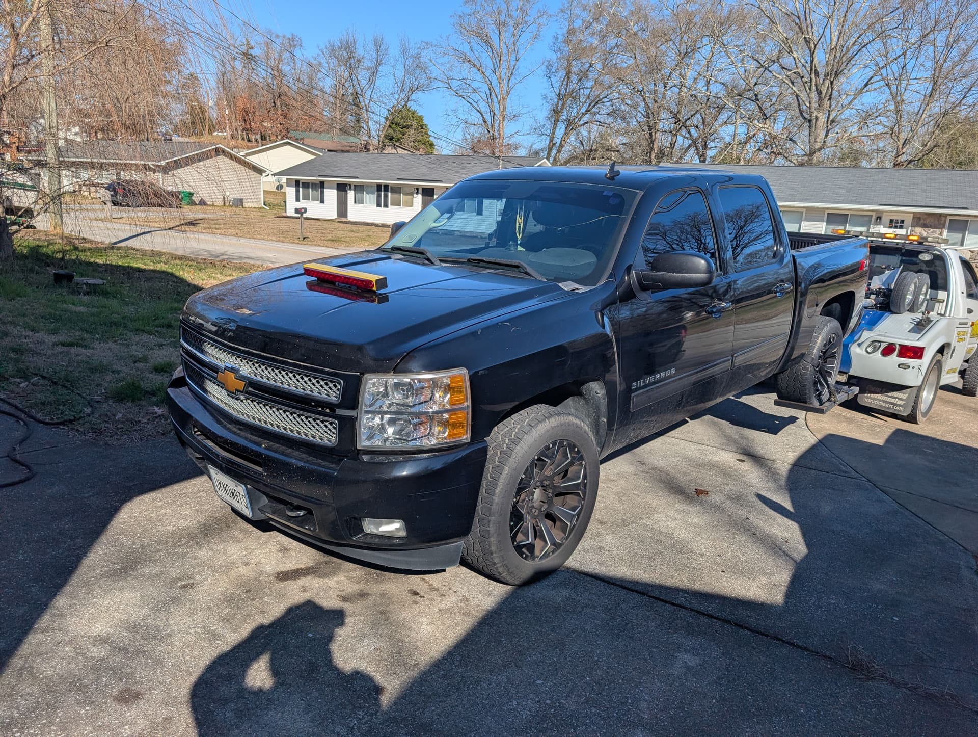 Efficient Chevy Silverado Towing in Eastridge TN image