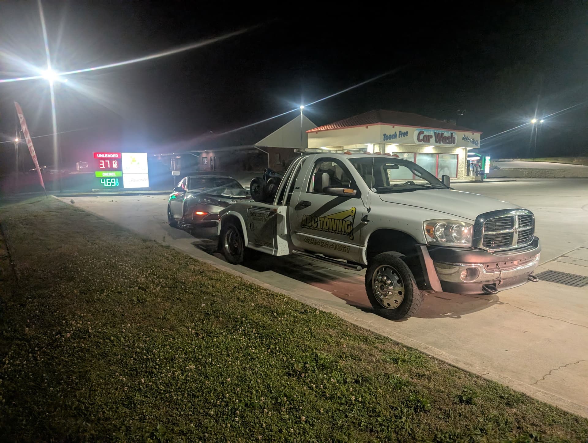 Gallery photos for Late-Night Accident Recovery and Towing in Ringgold GA: Image #8