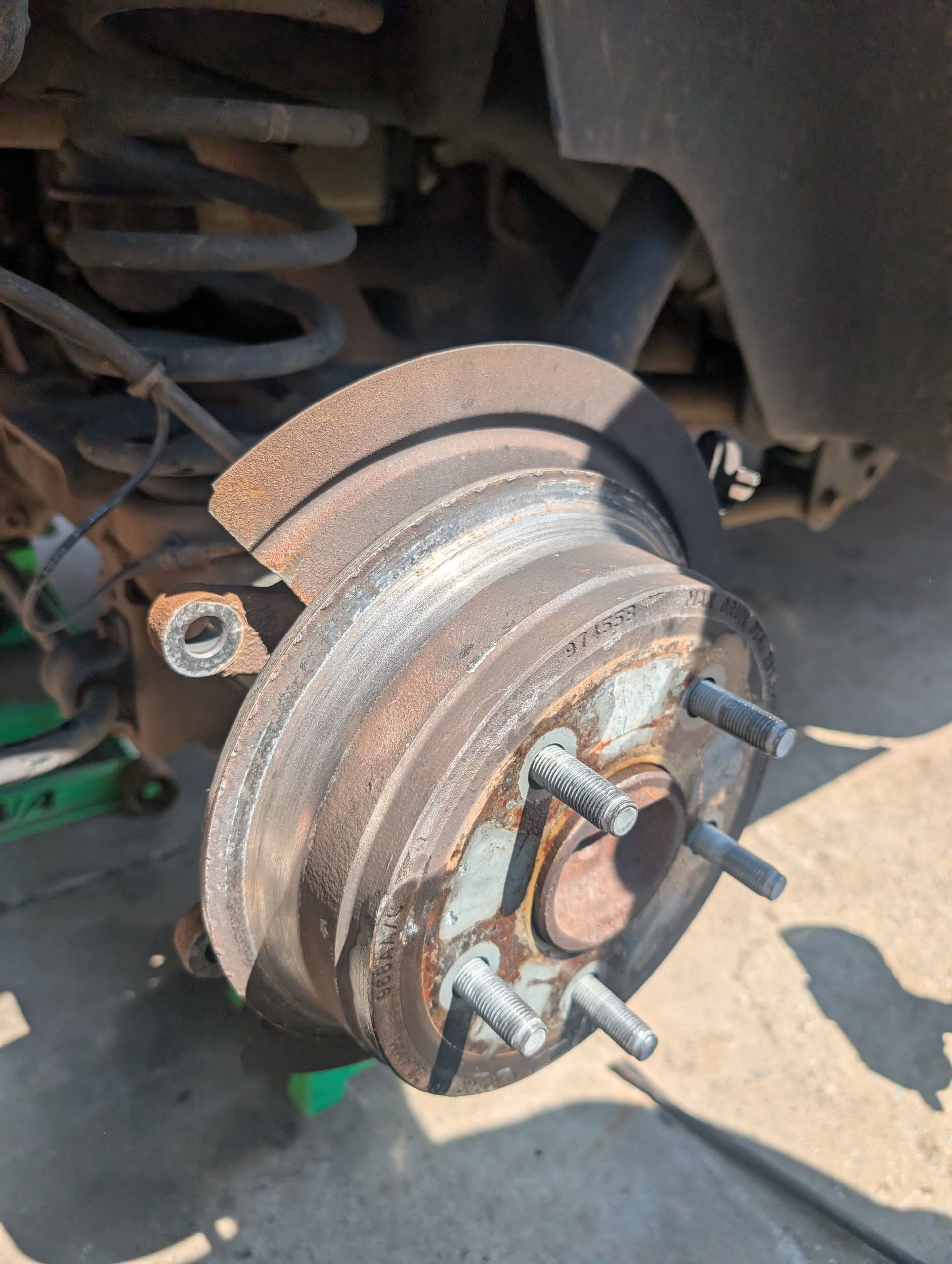Gallery photos for Worn Rotors and Bad Brake Pads - Don't Ignore the Signs: Image #2