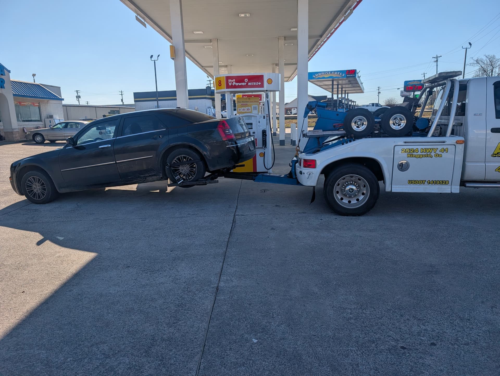 Gallery photos for ABC Towing & Repair to the Rescue: Safely Towing Your Chrysler 300: Image #3