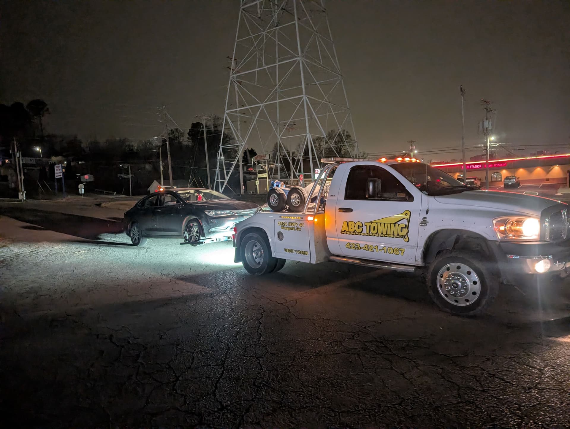 Gallery photos for Late-Night Chrysler 200 Rescue by ABC Towing: Image #3