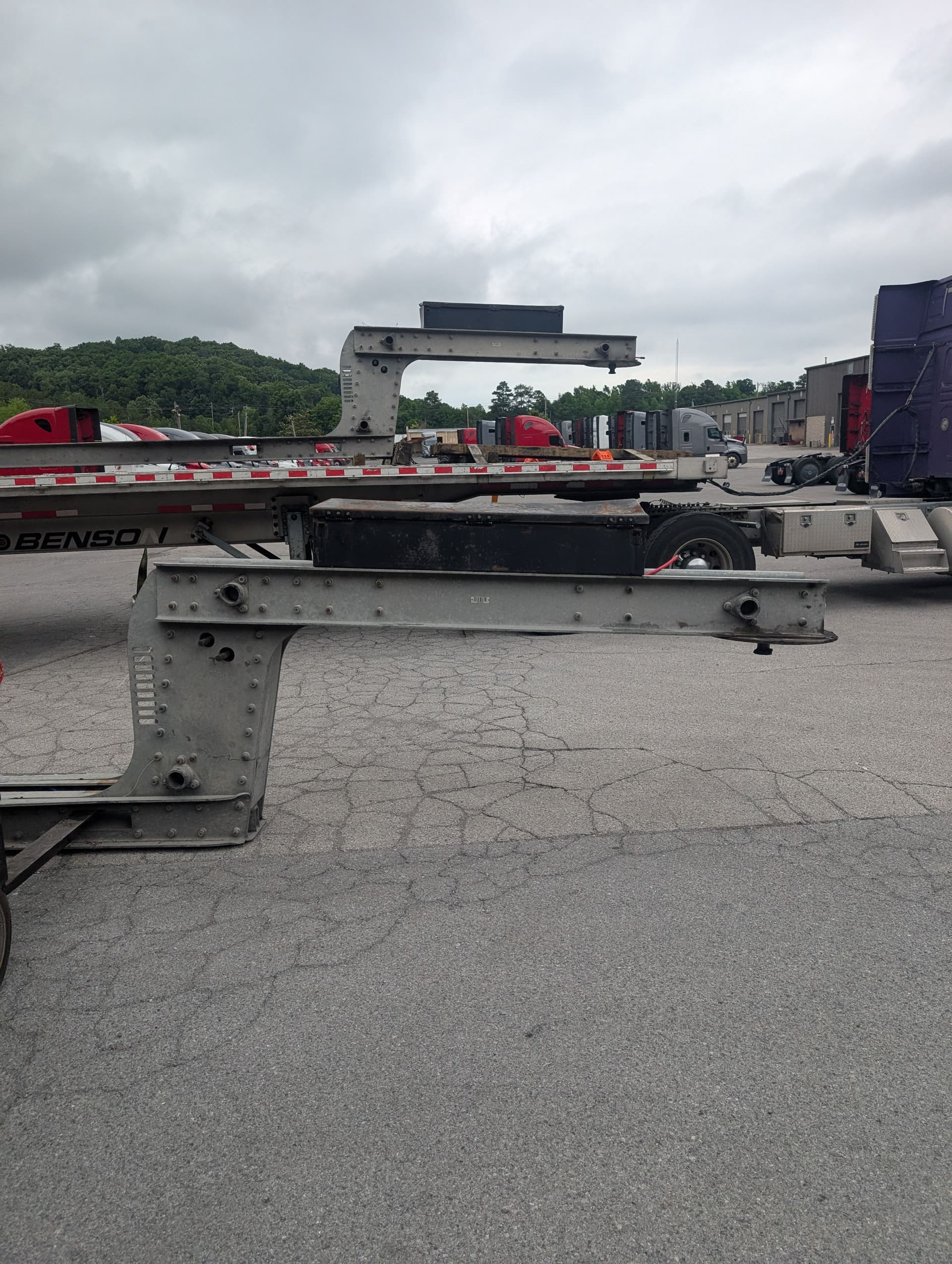 Gallery photos for Heavy Haul Done Right - Loading Semi Trailer Z-Bars with a Forklift: Image #5