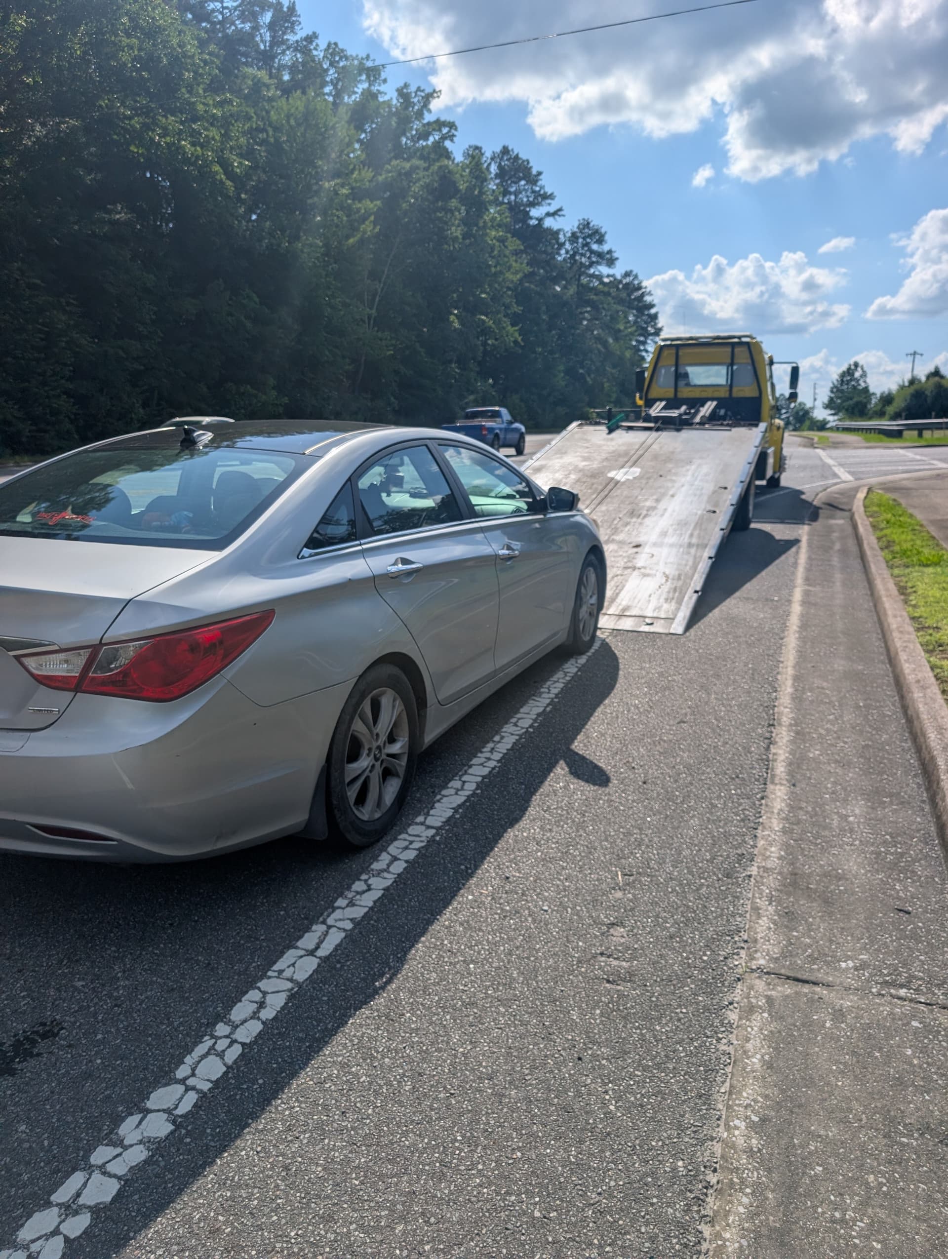 Gallery photos for Flatbed Tow in Ringgold GA When a Hyundai Sonata Wouldn't Start: Image #3