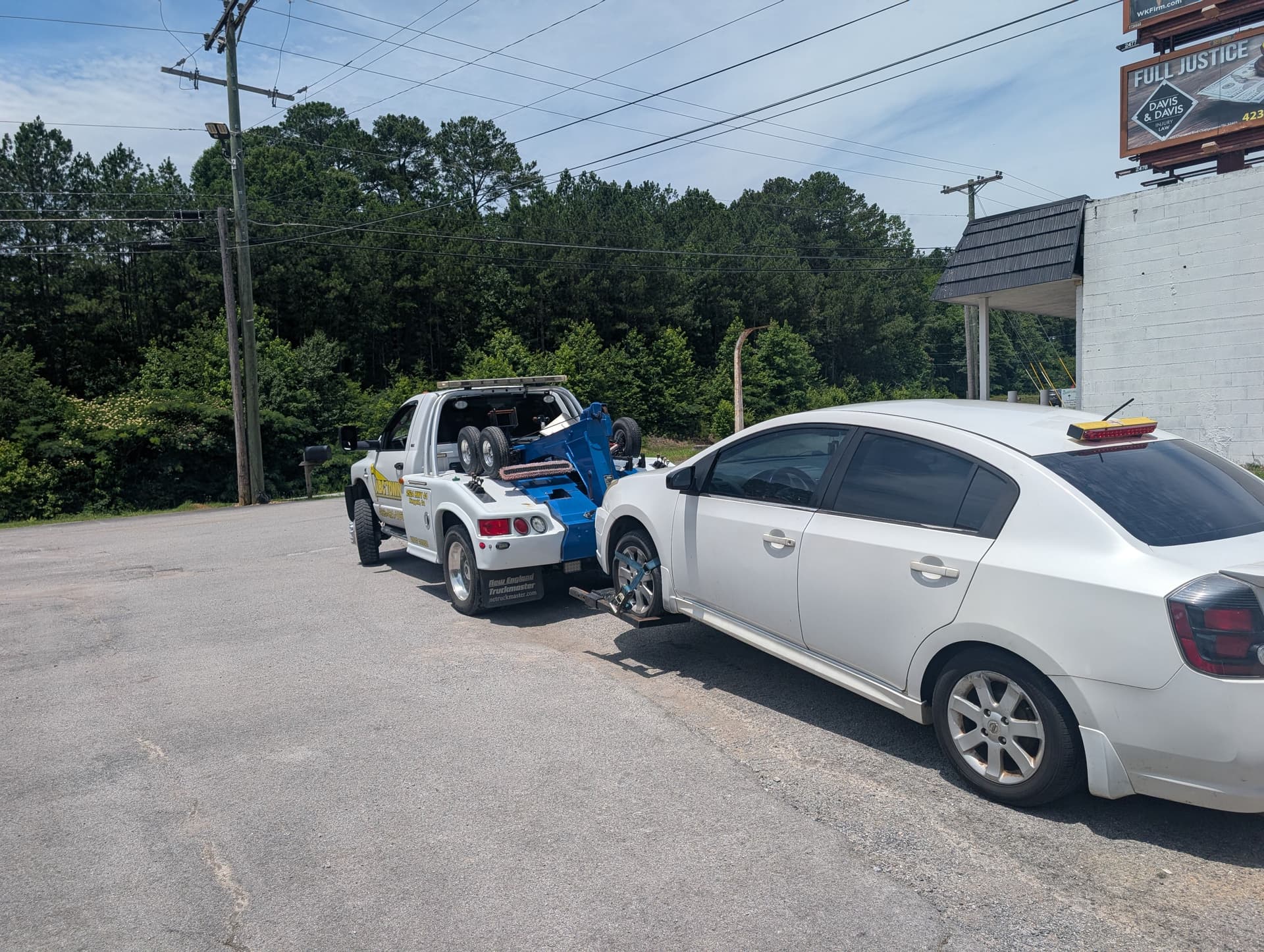 Gallery photos for Nissan Sentra Overheating Fixed with Radiator Replacement in Ringgold: Image #3