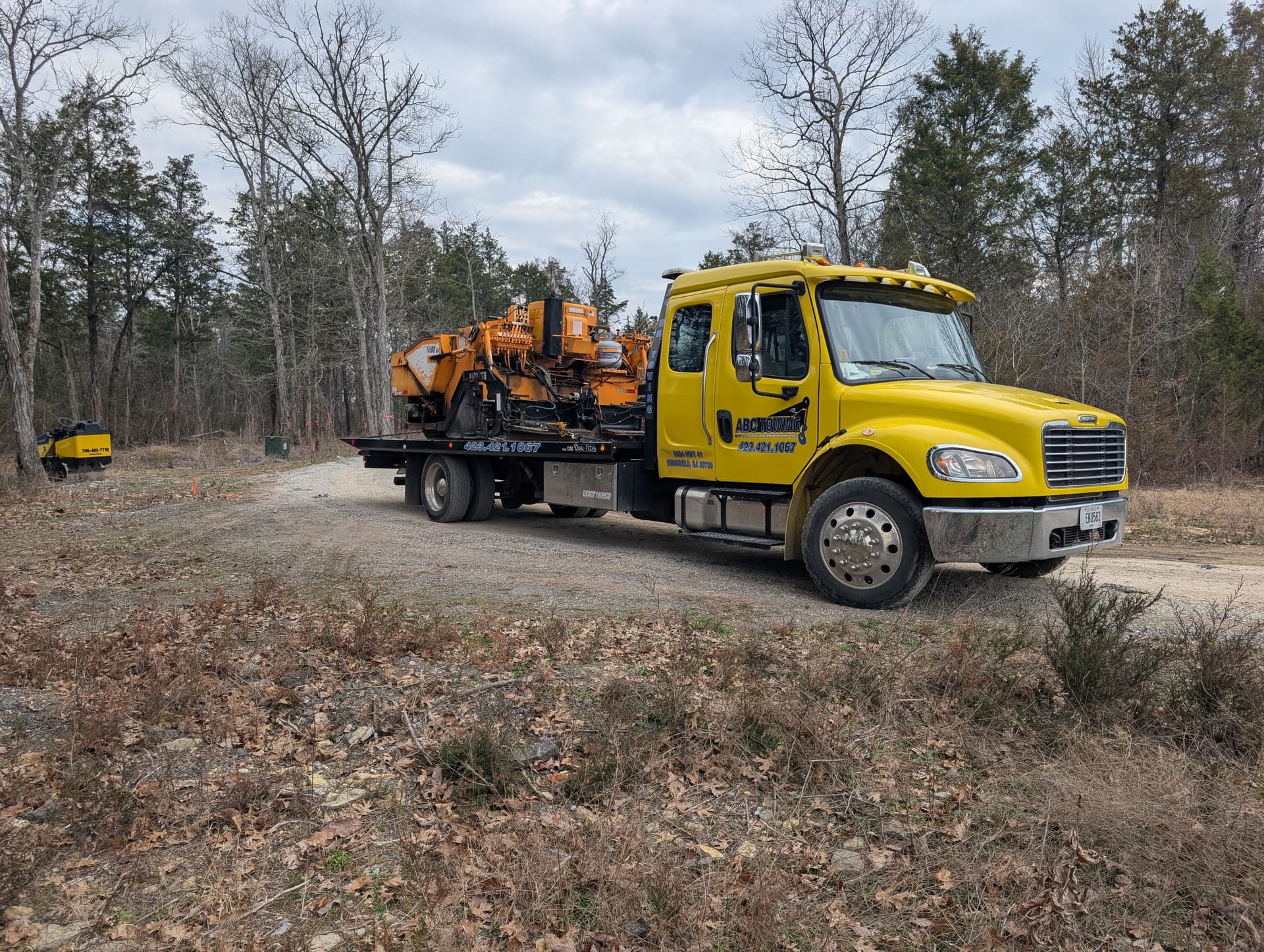 Gallery photos for Reliable Equipment Hauling from Chickamauga to Flintstone: Image #7