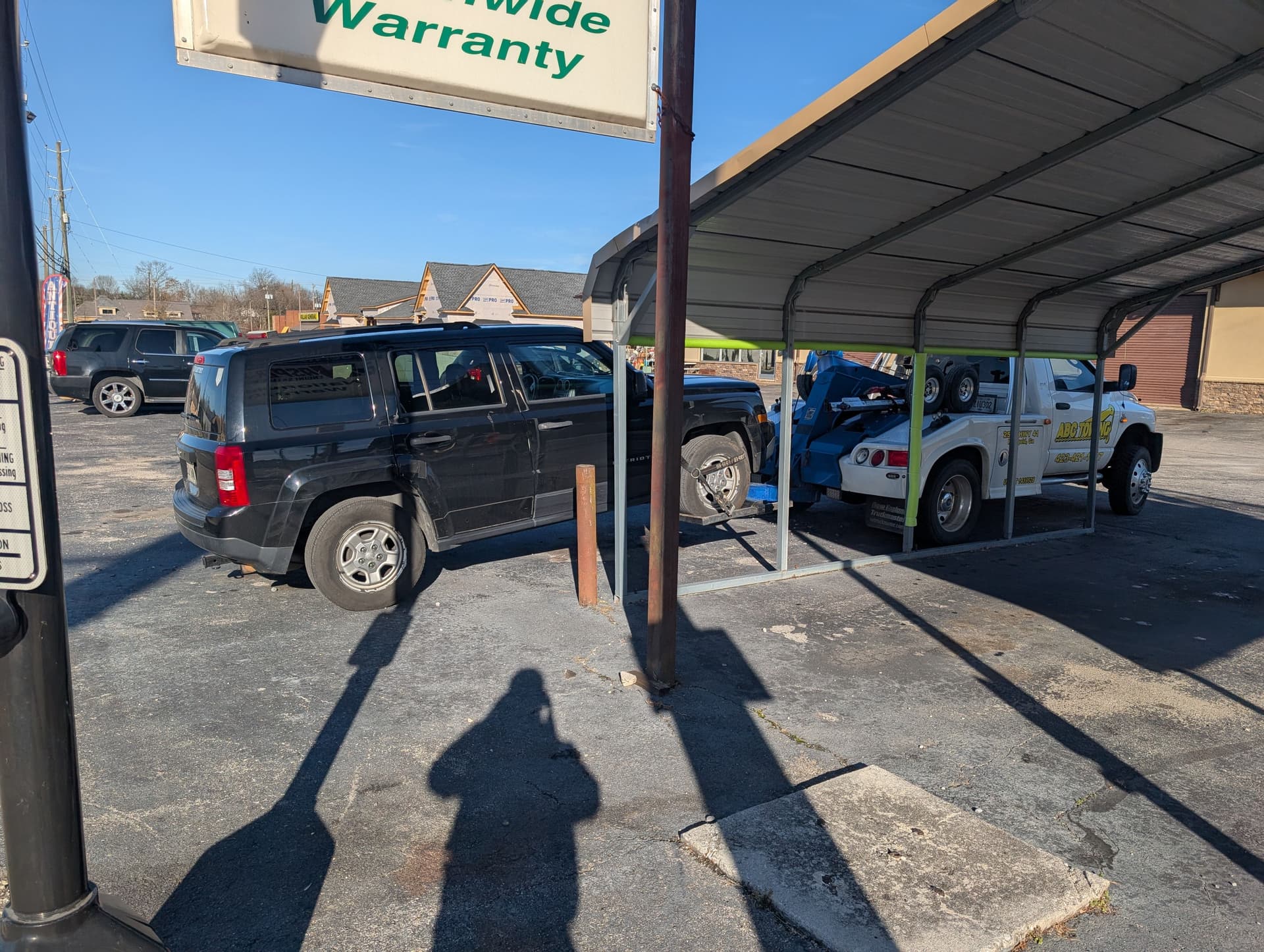 Gallery photos for Jeep Patriot Rescue by ABC Towing in Ringgold: Image #2