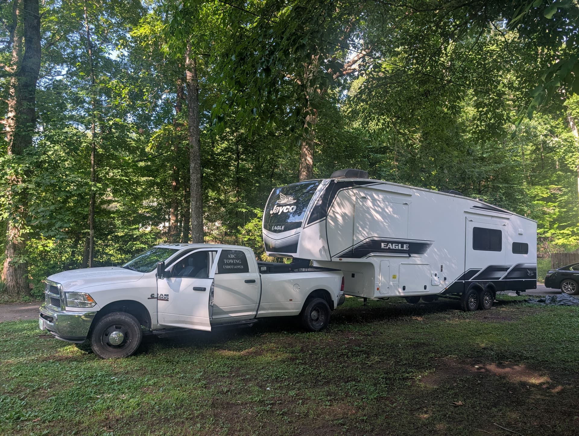 Gallery photos for Fifth-Wheel Towing Done Right for Your Jayco Eagle: Image #5