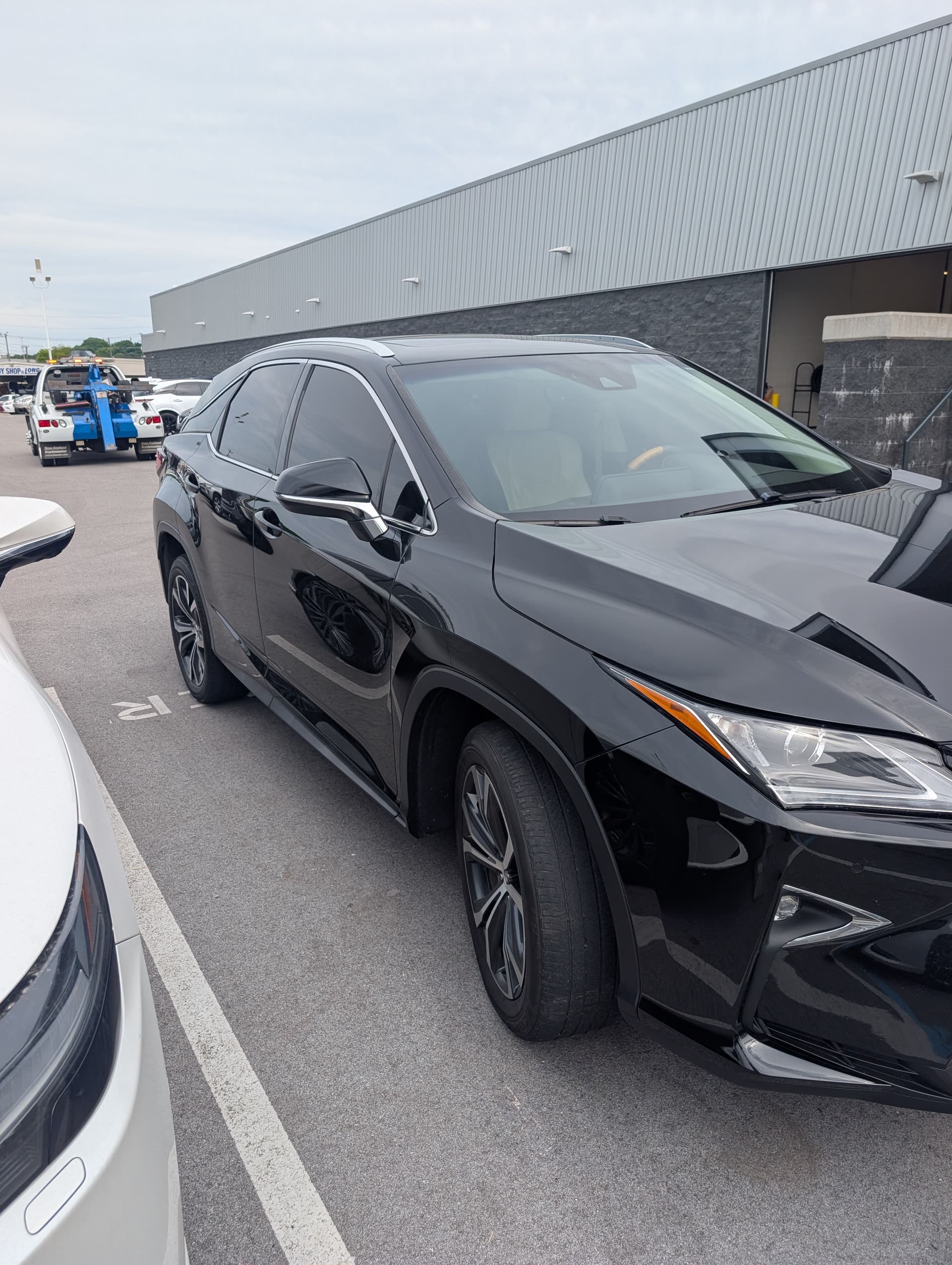 Gallery photos for Towing a Locked-Out Lexus From a Tight Parking Lot: Image #8