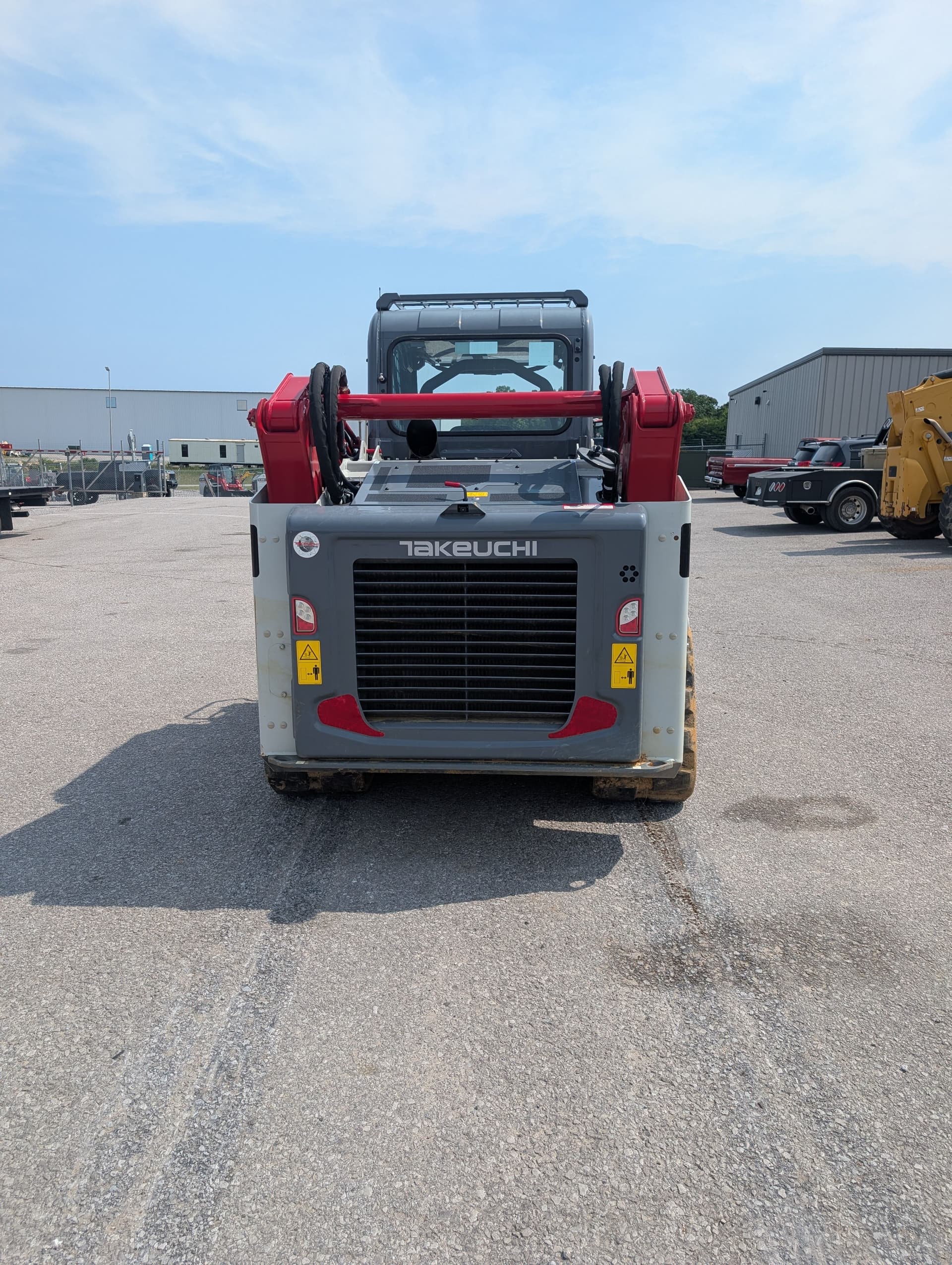 Gallery photos for Takeuchi TL12V2 Hauled from Crossville TN to Ringgold GA: Image #5