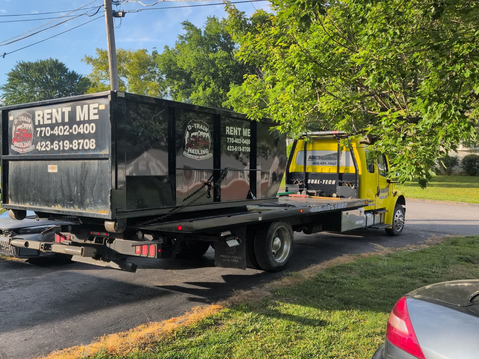 Gallery photos for Hauling Roll-Off Dumpsters When It Matters Most: Image #2