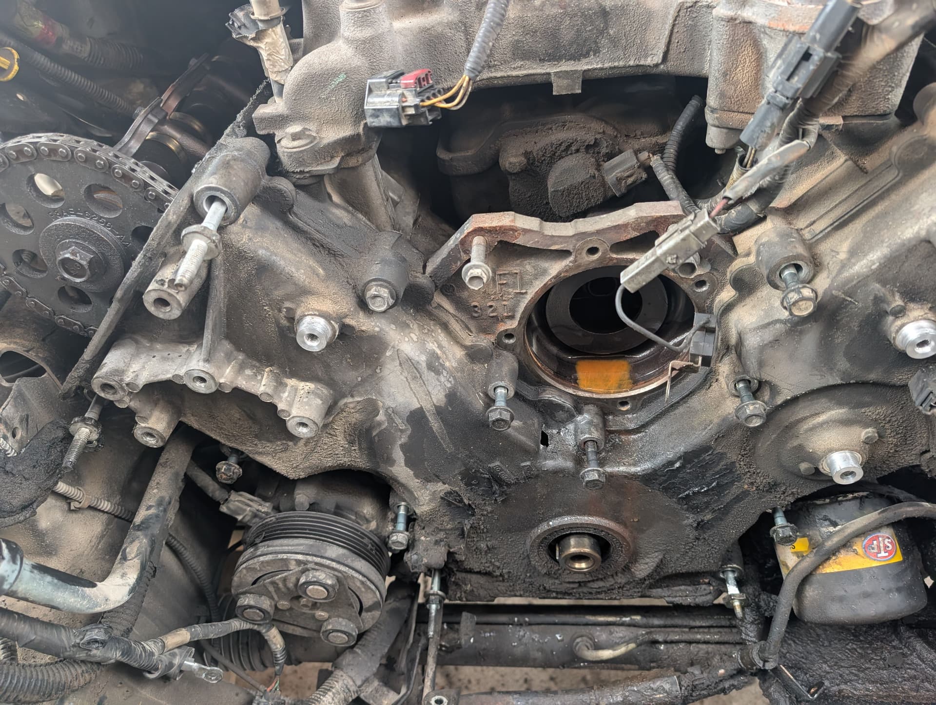 Gallery photos for Timing Chain Replacement on a 2004 Ford F-150 4.6: Image #8