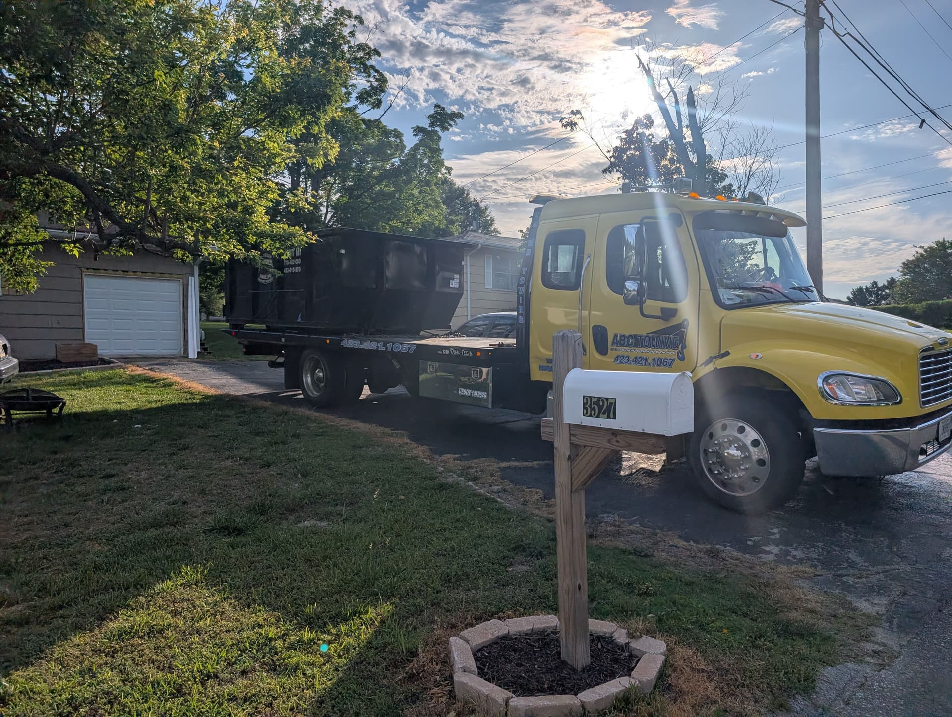 Gallery photos for Hauling Roll-Off Dumpsters When It Matters Most: Image #3