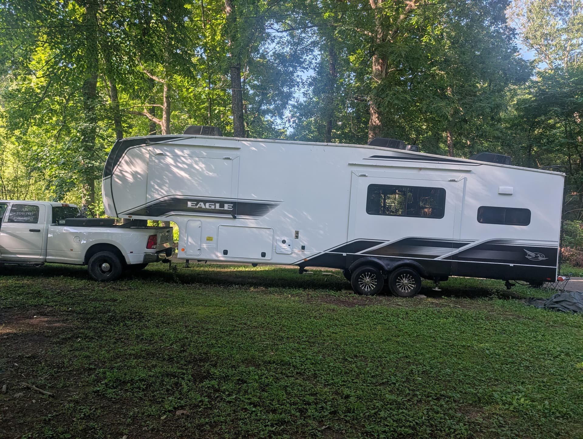 Gallery photos for Fifth-Wheel Towing Done Right for Your Jayco Eagle: Image #4