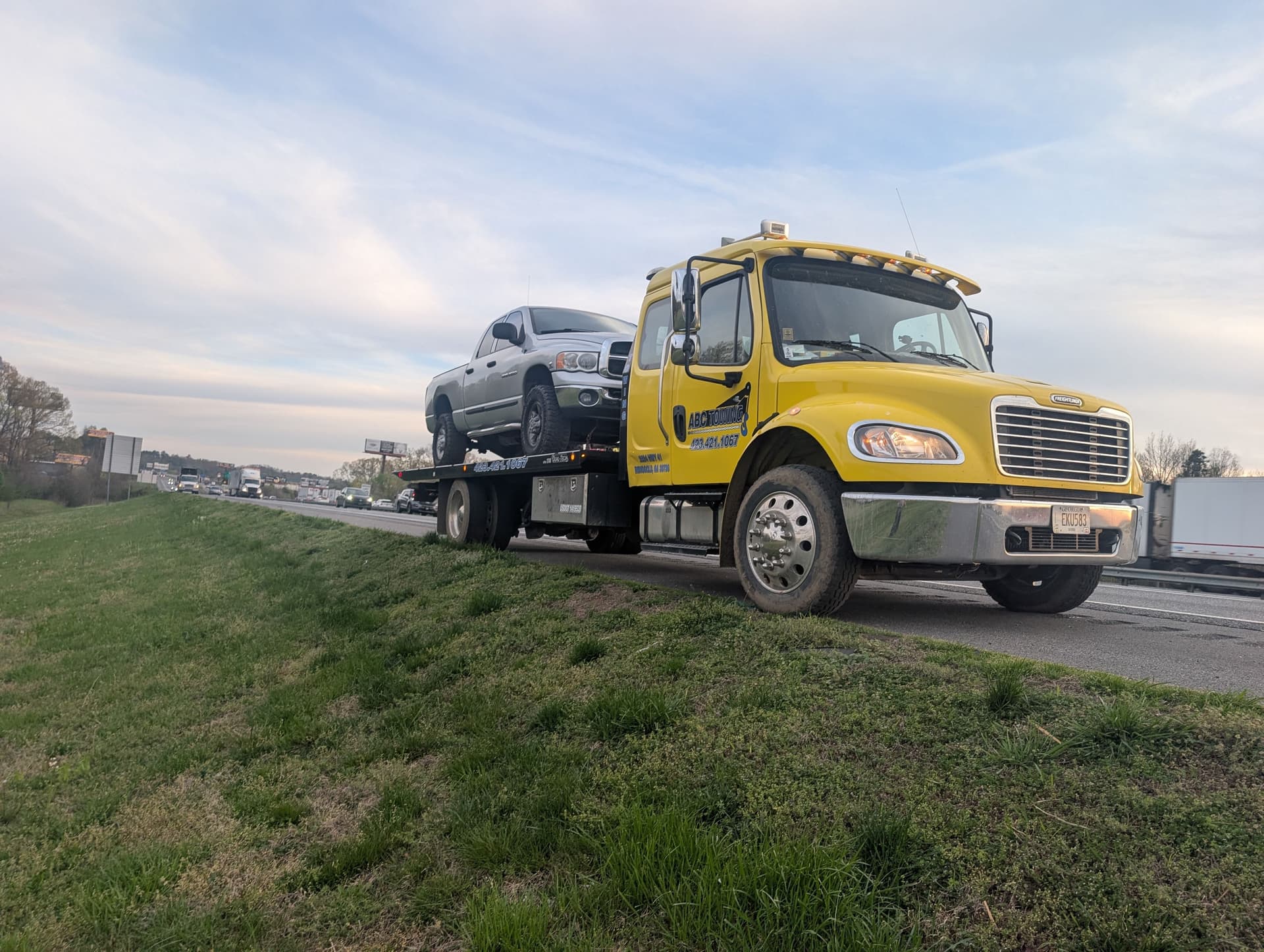 Gallery photos for Efficient Roadside Rescue on I75 North: Image #2