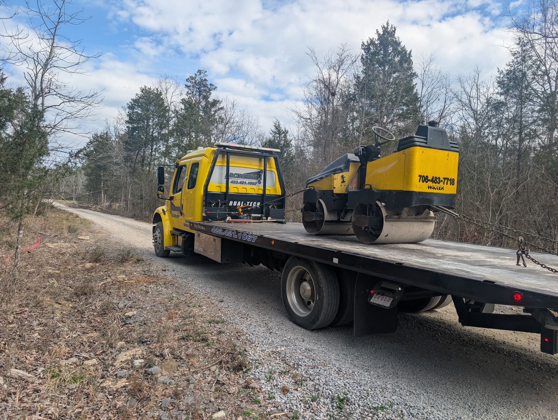 Gallery photos for Reliable Equipment Hauling from Chickamauga to Flintstone: Image #1