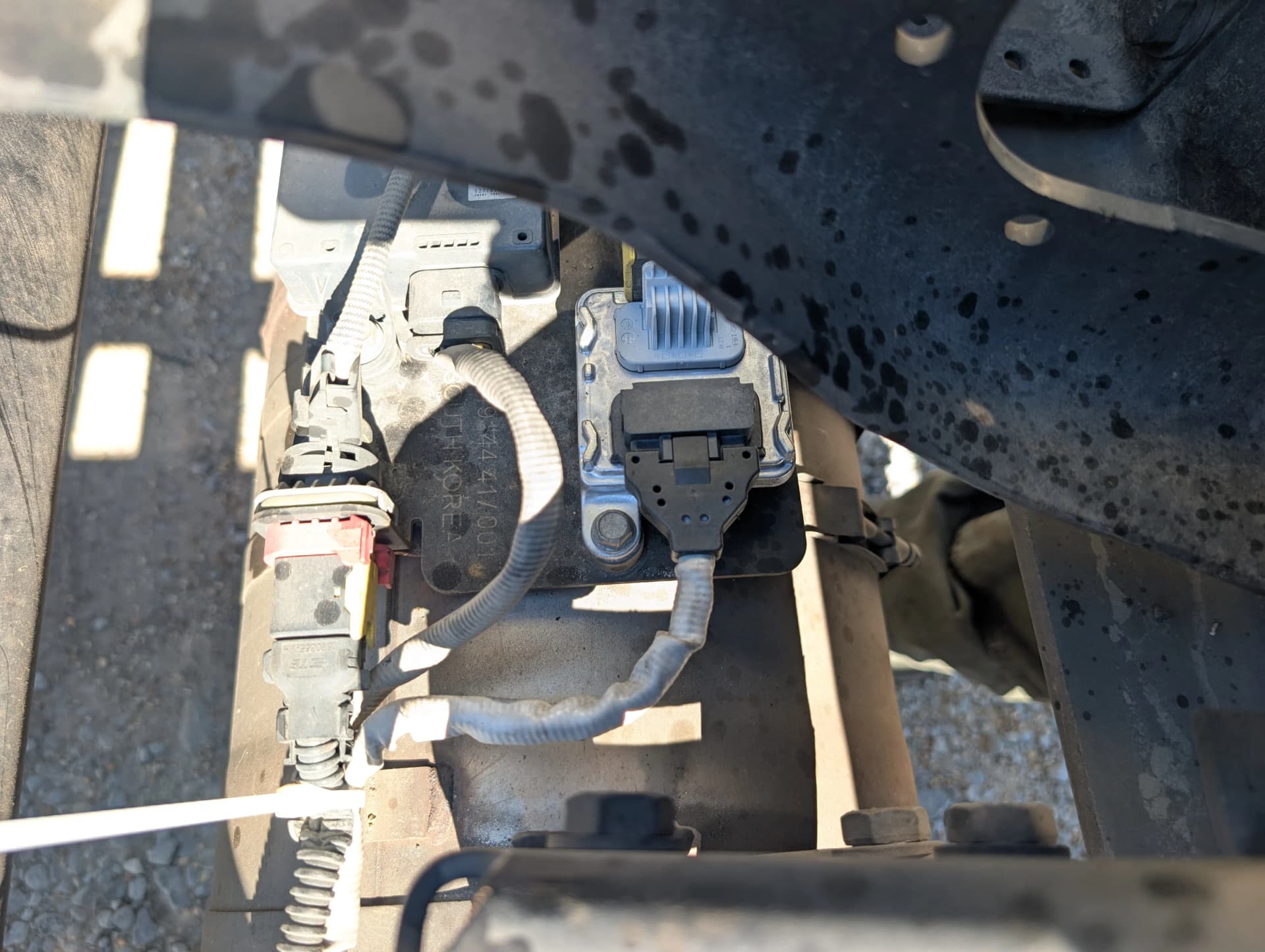 Gallery photos for Freightliner M2 Downstream NOx Sensor Replacement and Diesel Diagnostics: Image #1