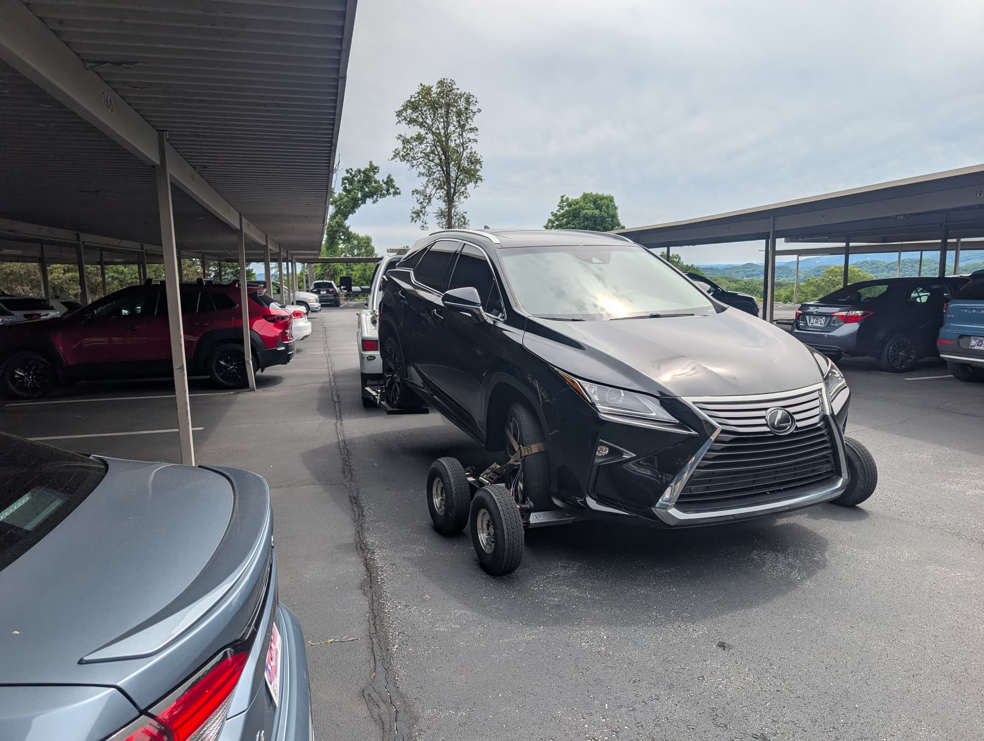 Gallery photos for Towing a Locked-Out Lexus From a Tight Parking Lot: Image #6