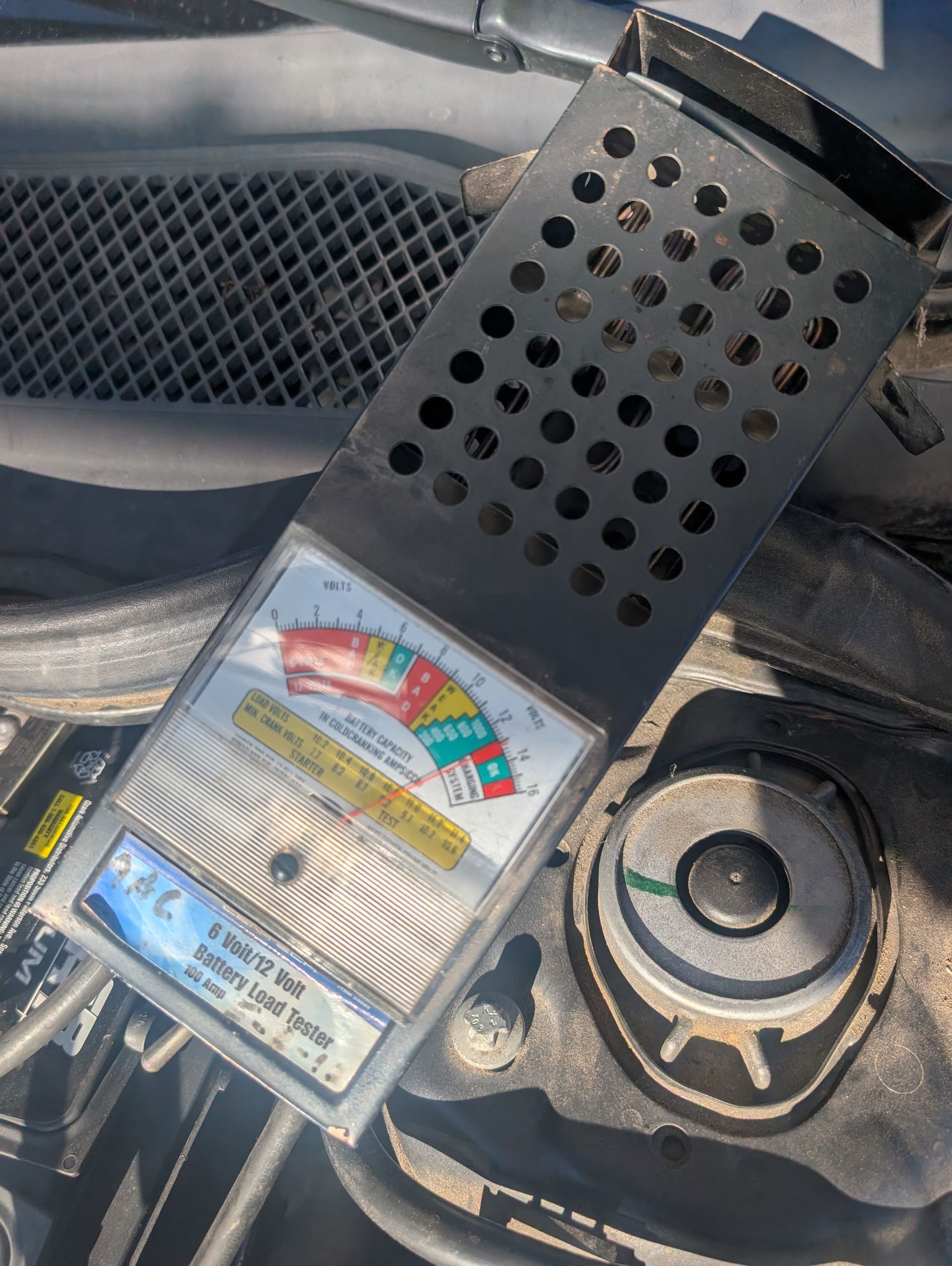 Gallery photos for Battery Troubles Solved at ABC Towing & Repair: Image #2