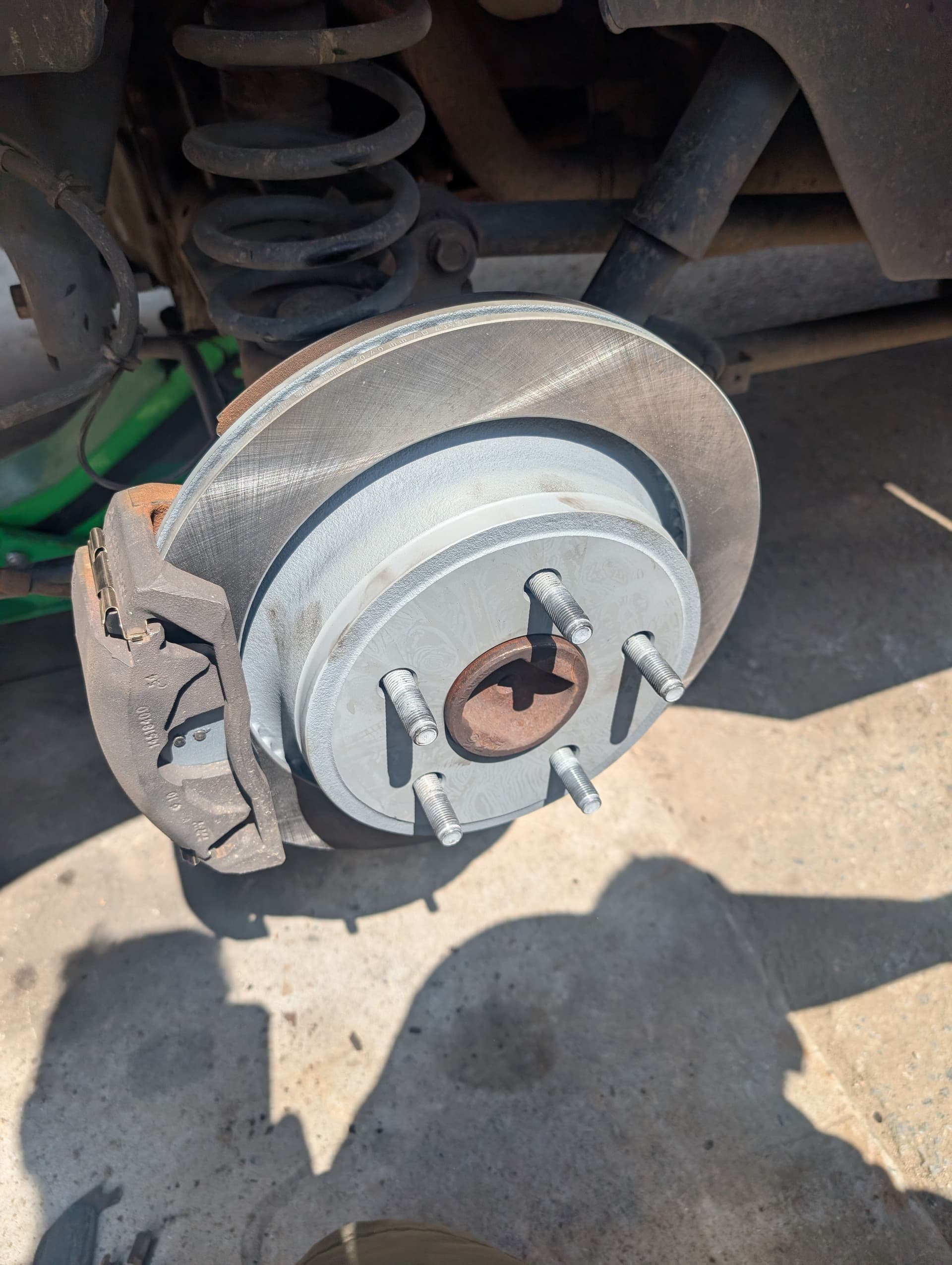 Gallery photos for Worn Rotors and Bad Brake Pads - Don't Ignore the Signs: Image #7