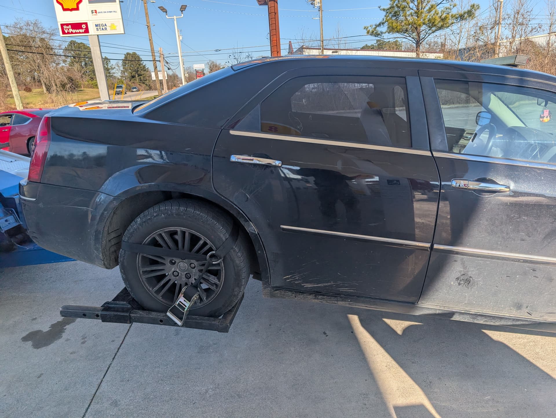 Gallery photos for ABC Towing & Repair to the Rescue: Safely Towing Your Chrysler 300: Image #4