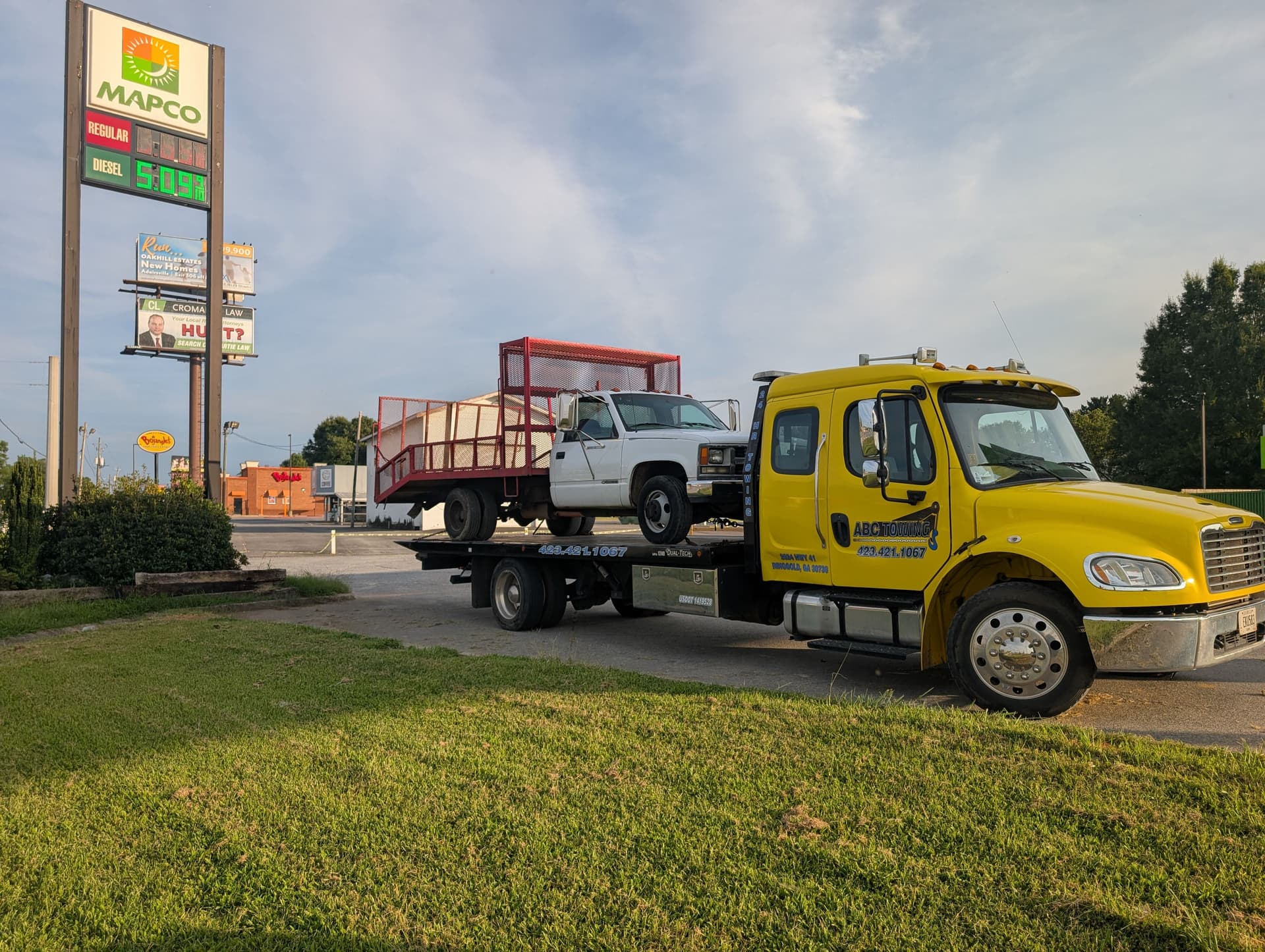 Gallery photos for Work Truck Hauled from Adairsville to Ringgold for Repairs: Image #2