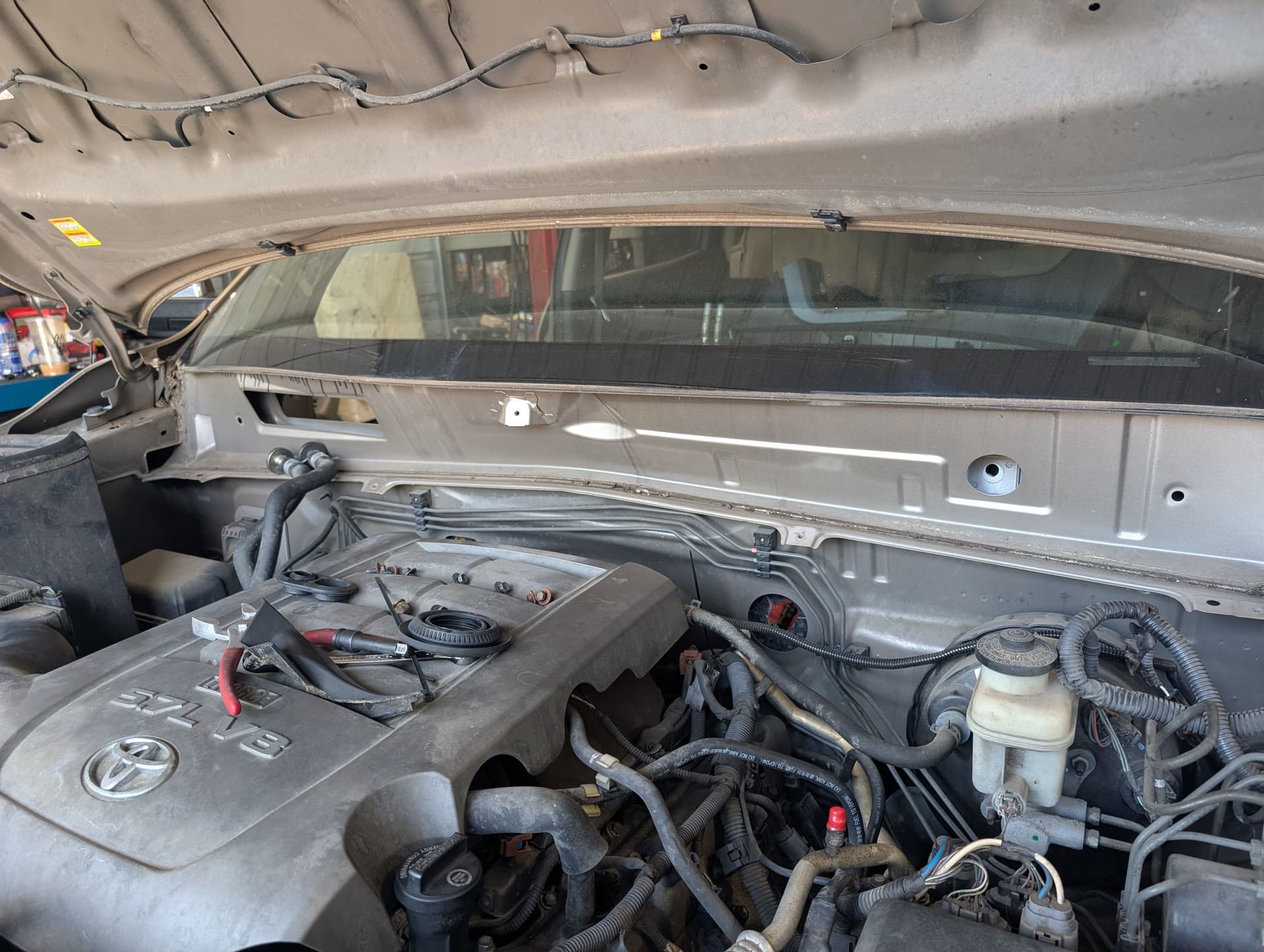 Gallery photos for A/C System Overhaul in Toyota Tundra 5.7L 4x4: Image #5