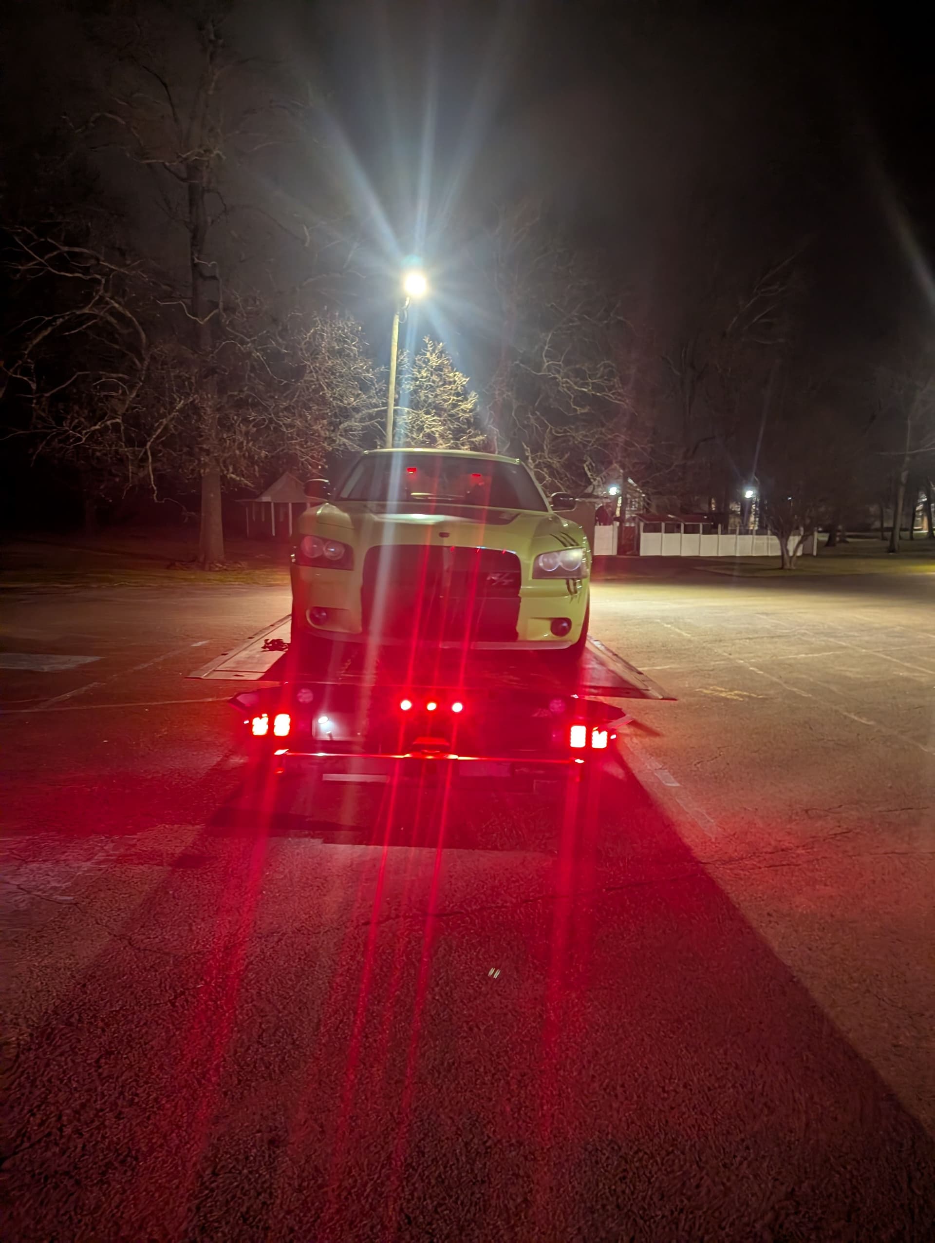 Gallery photos for Reliable Night Towing of a Dodge Charger: Image #5