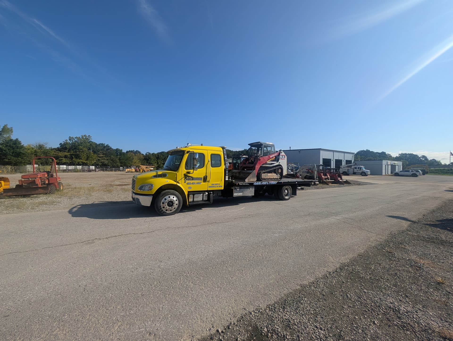 Gallery photos for T8 Track Steer Hauled from Power Equipment to Tunnel Hill GA: Image #2