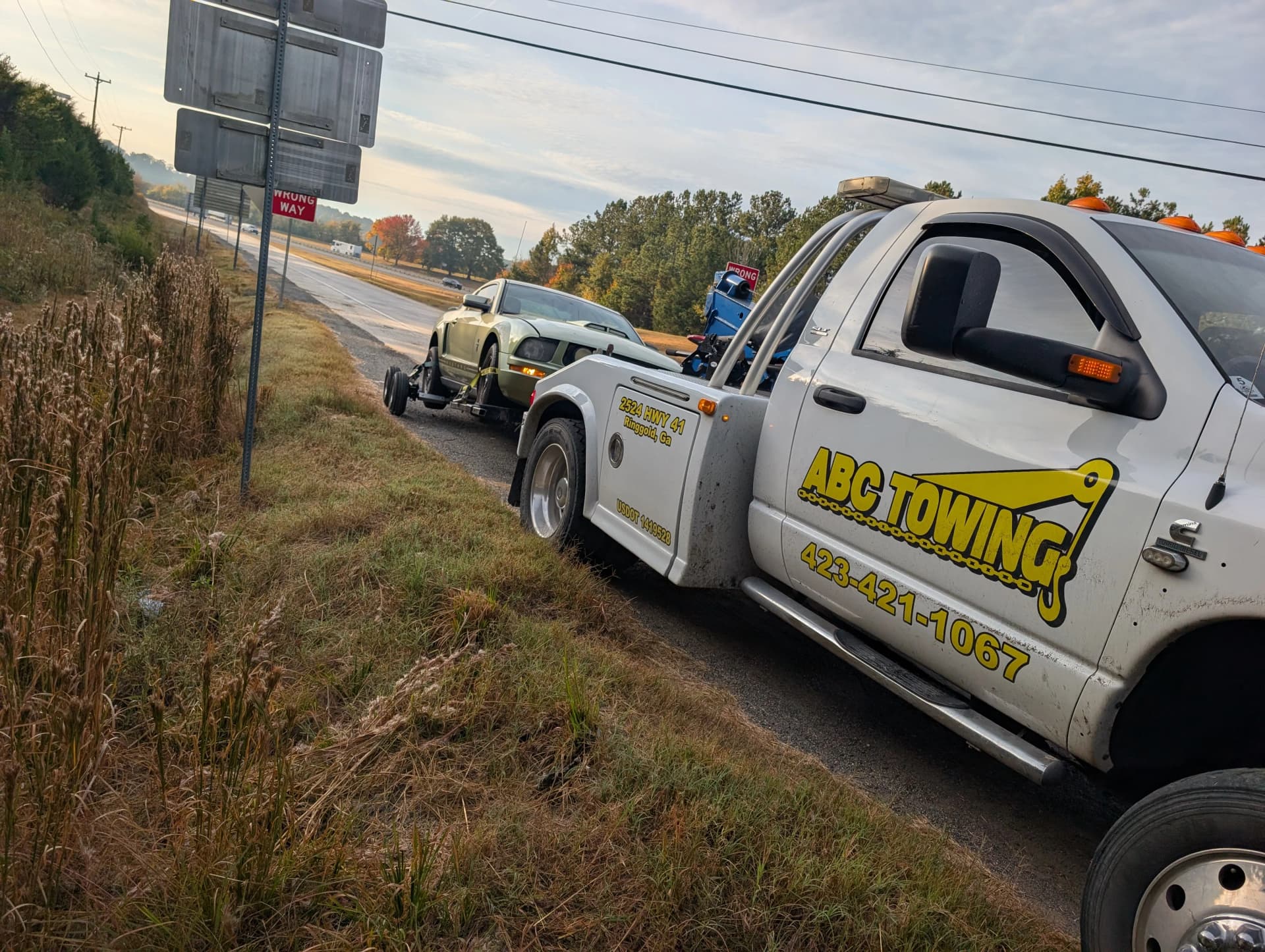 Accident Recovery Towing on I-75 Northbound Ringgold GA image