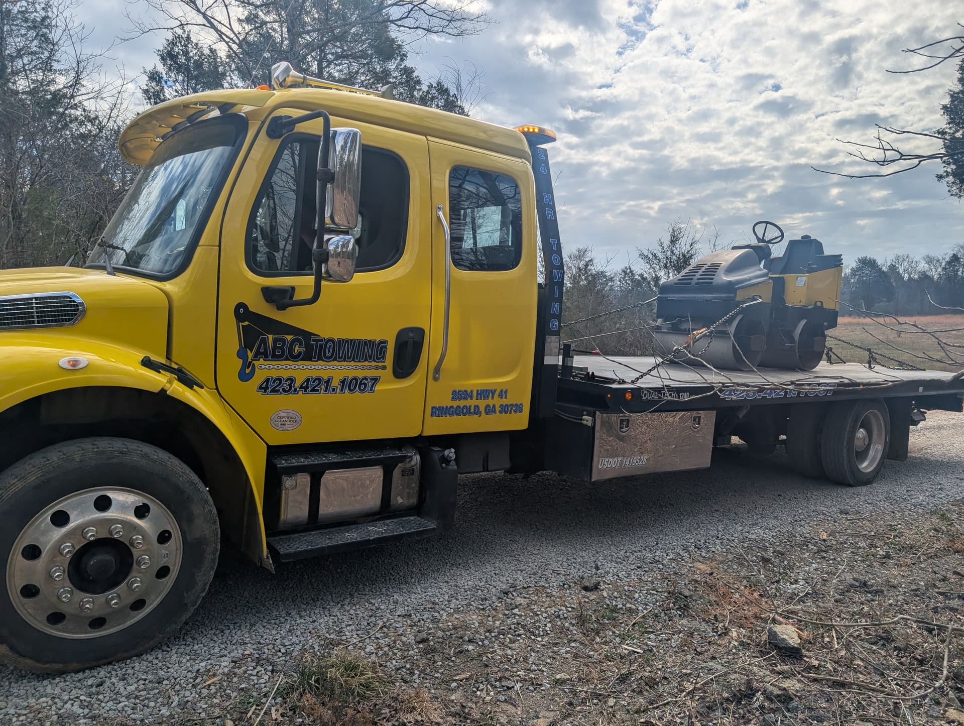 Gallery photos for Reliable Equipment Hauling from Chickamauga to Flintstone: Image #3