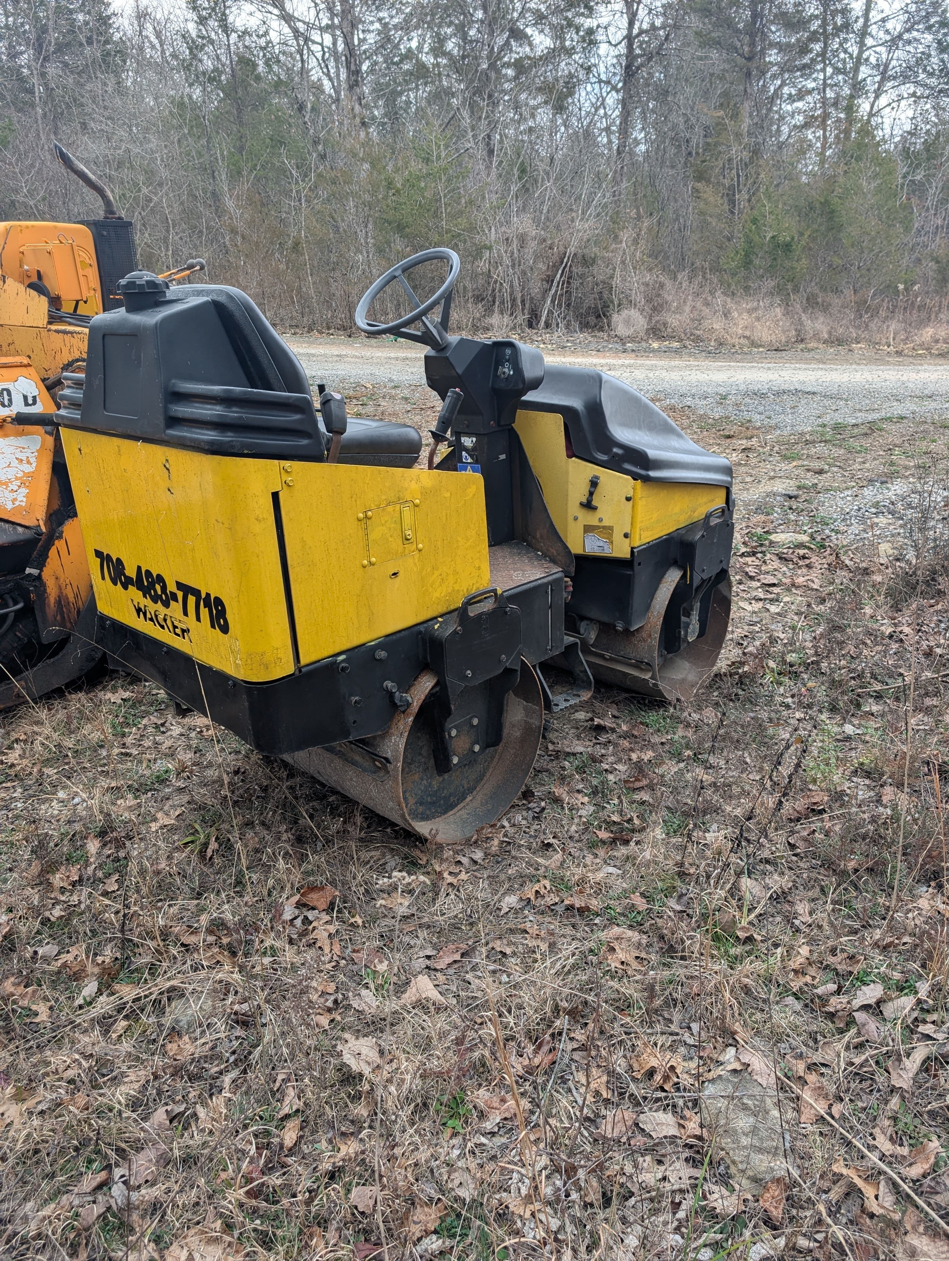 Project Heavy-Duty Asphalt Equipment Transport from Flintstone to Chickamauga image