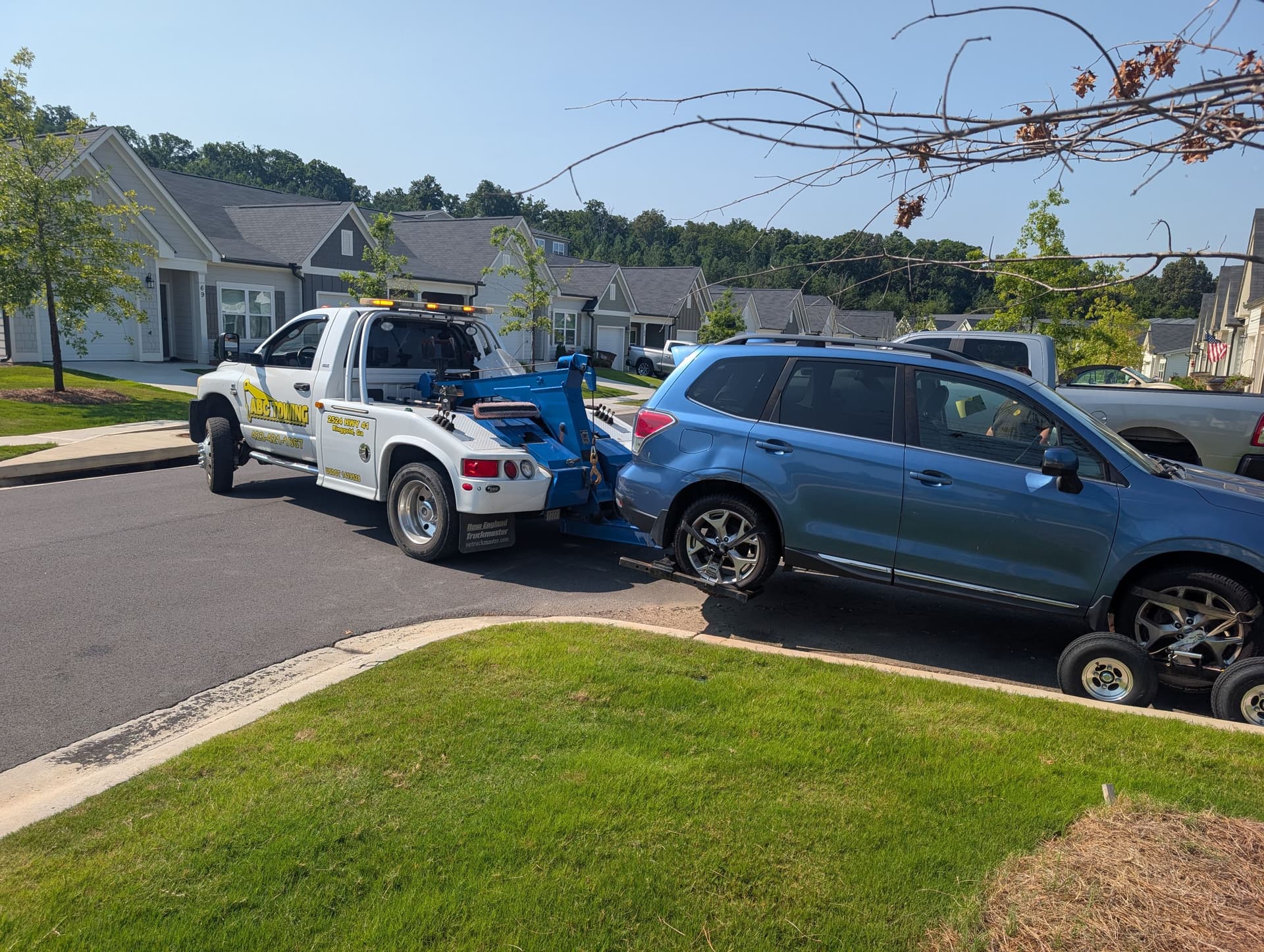 Gallery photos for Private Property Towing Done Right for AWD Vehicles: Image #3