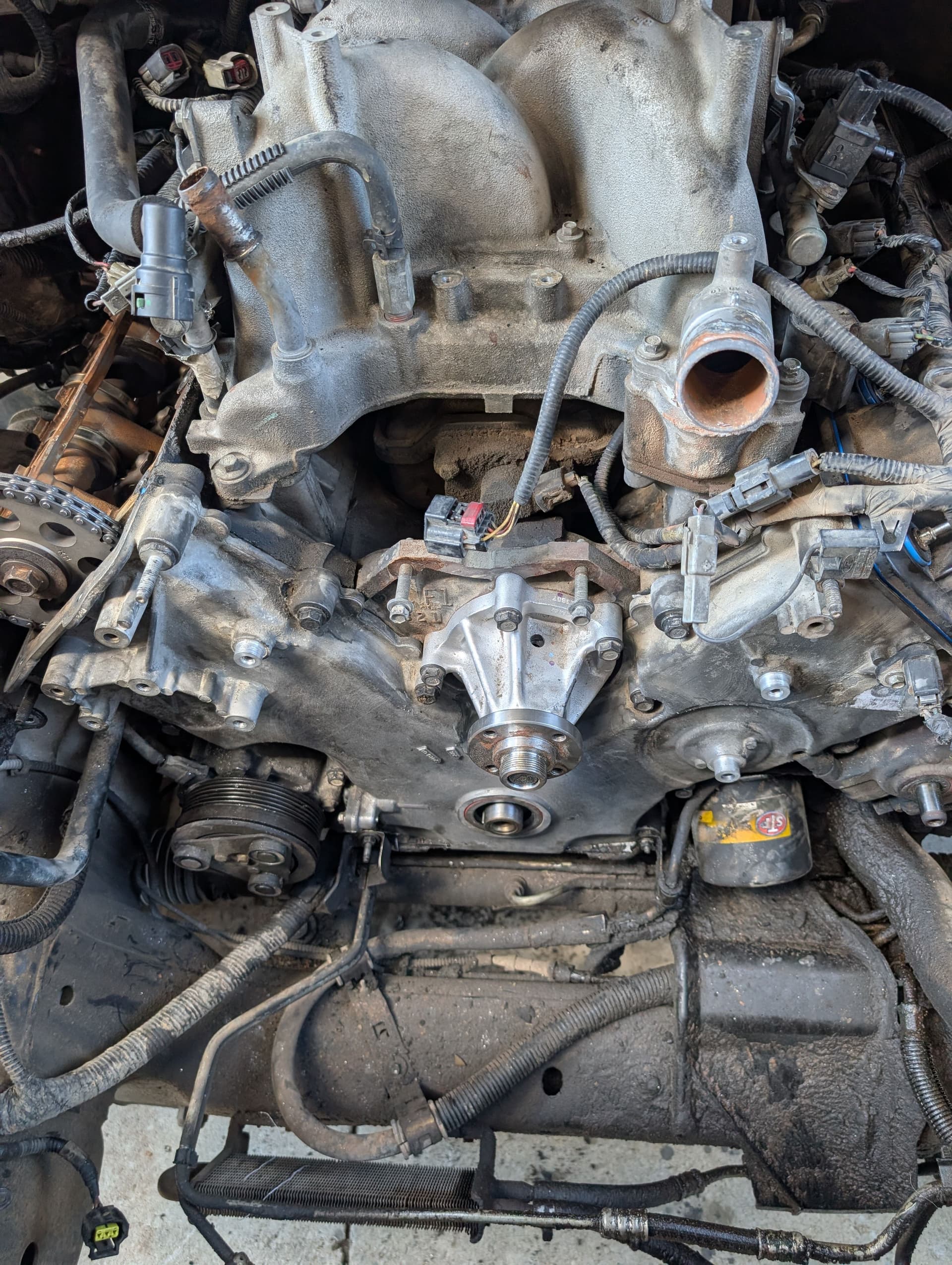 Gallery photos for Timing Chain Replacement on a 2004 Ford 4.6: Image #7