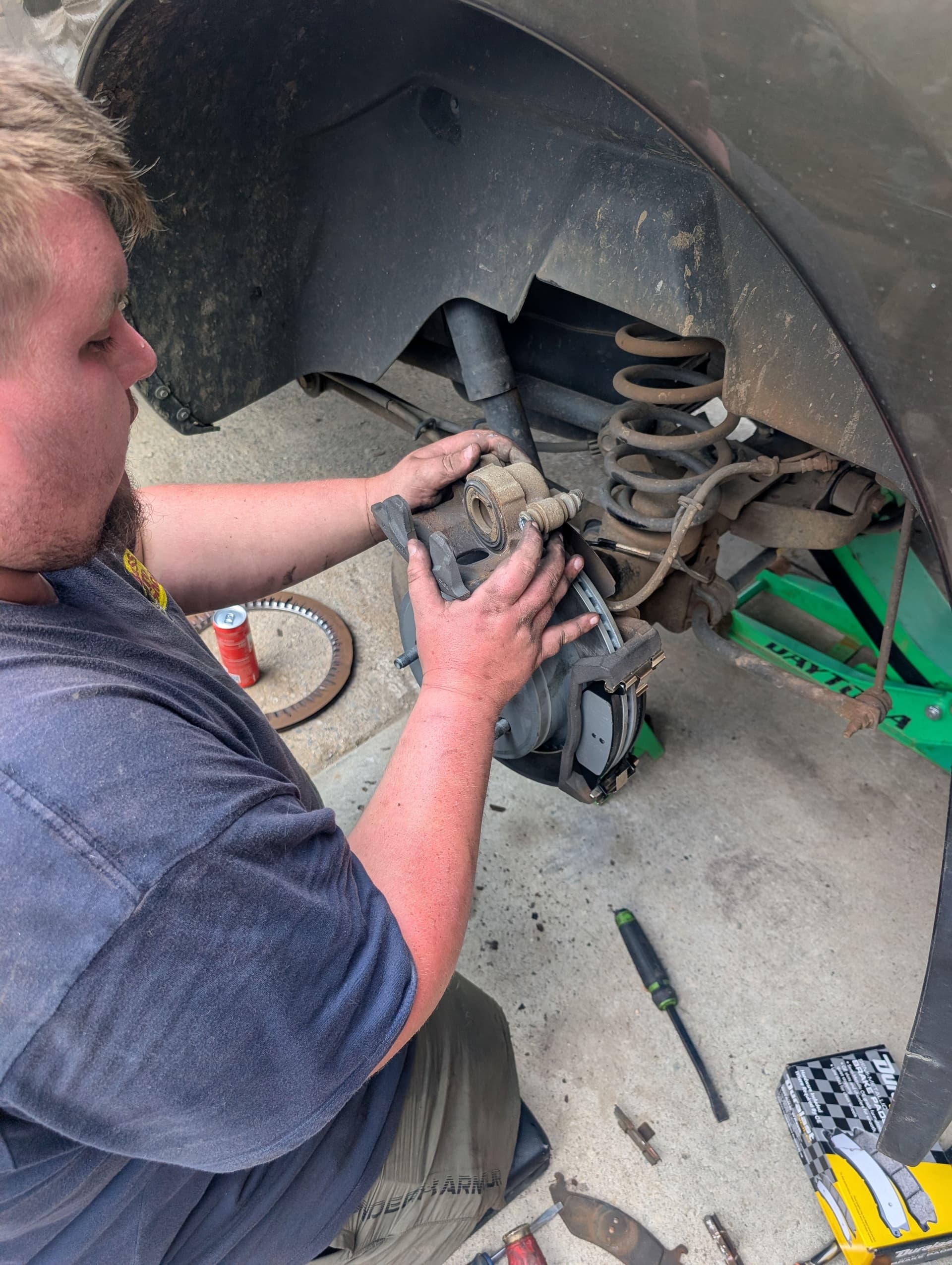 Gallery photos for Worn Rotors and Bad Brake Pads - Don't Ignore the Signs: Image #5