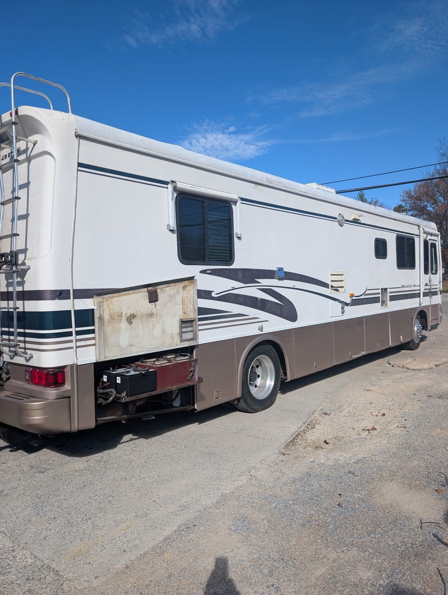 Project RV Upgrade with New Alternator Installation image