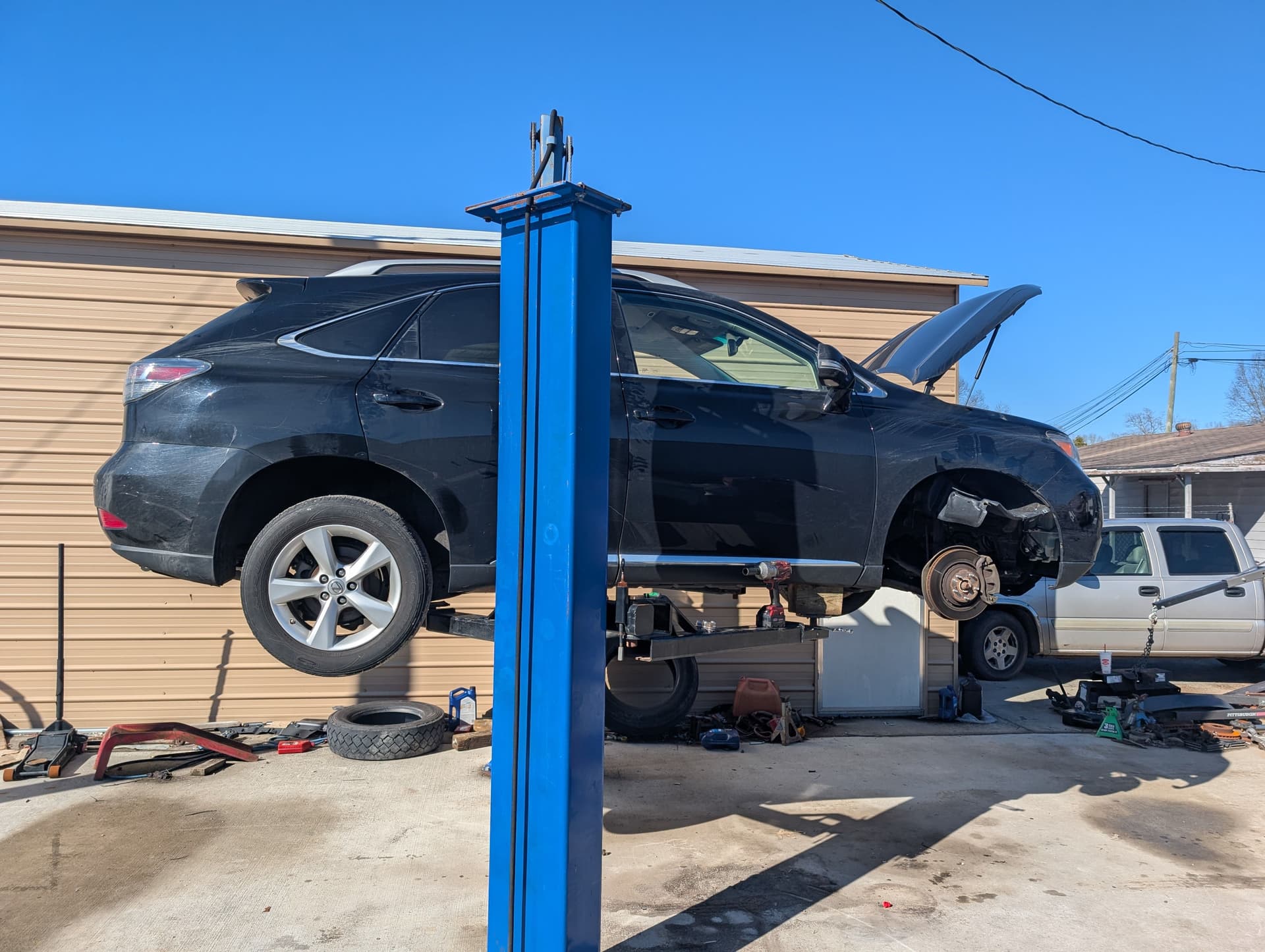 Roadside Water Pump Repair Saves Holiday Journey image