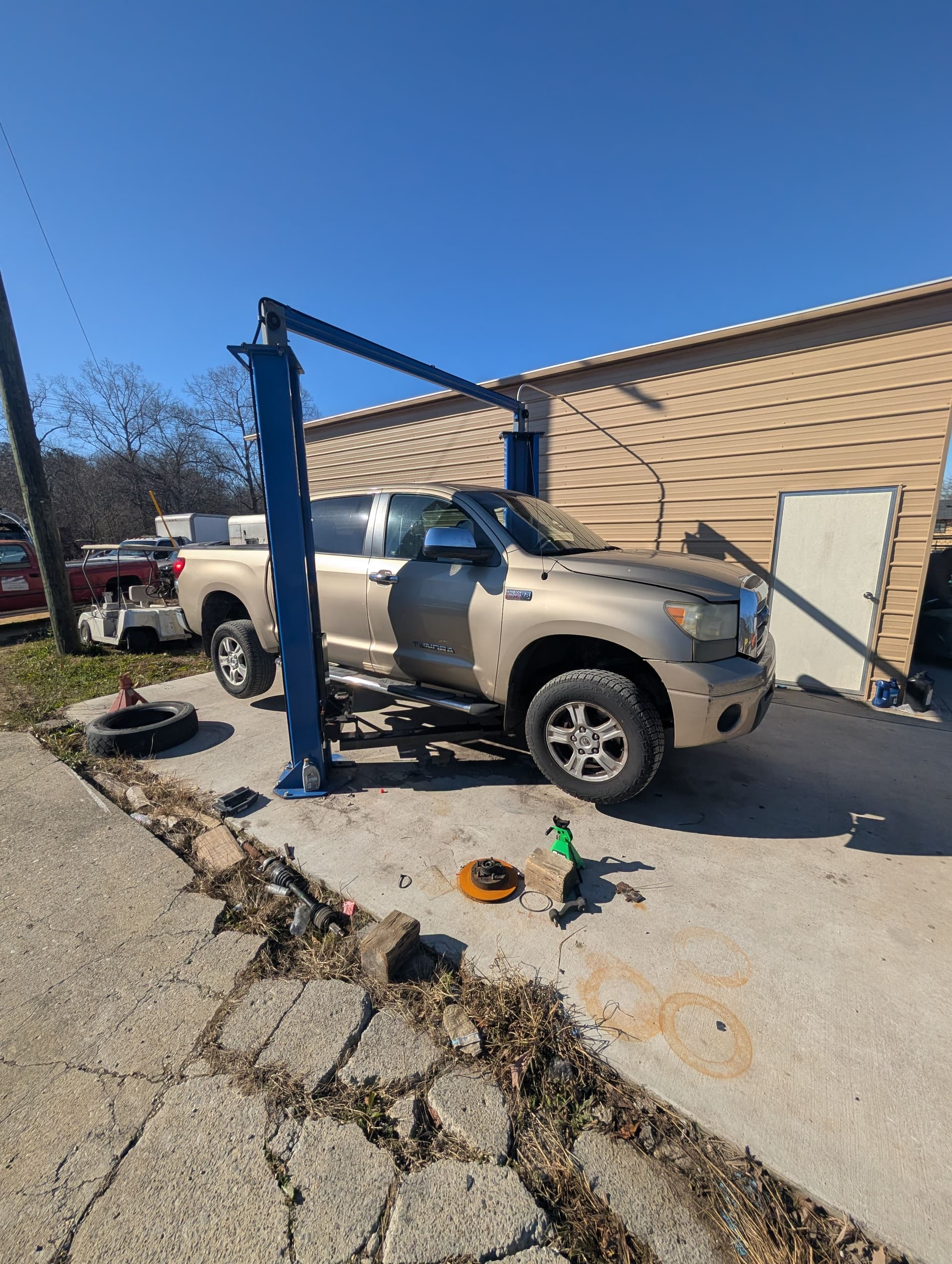 Gallery photos for Swift Alternator Replacement on Toyota Tundra: Image #1