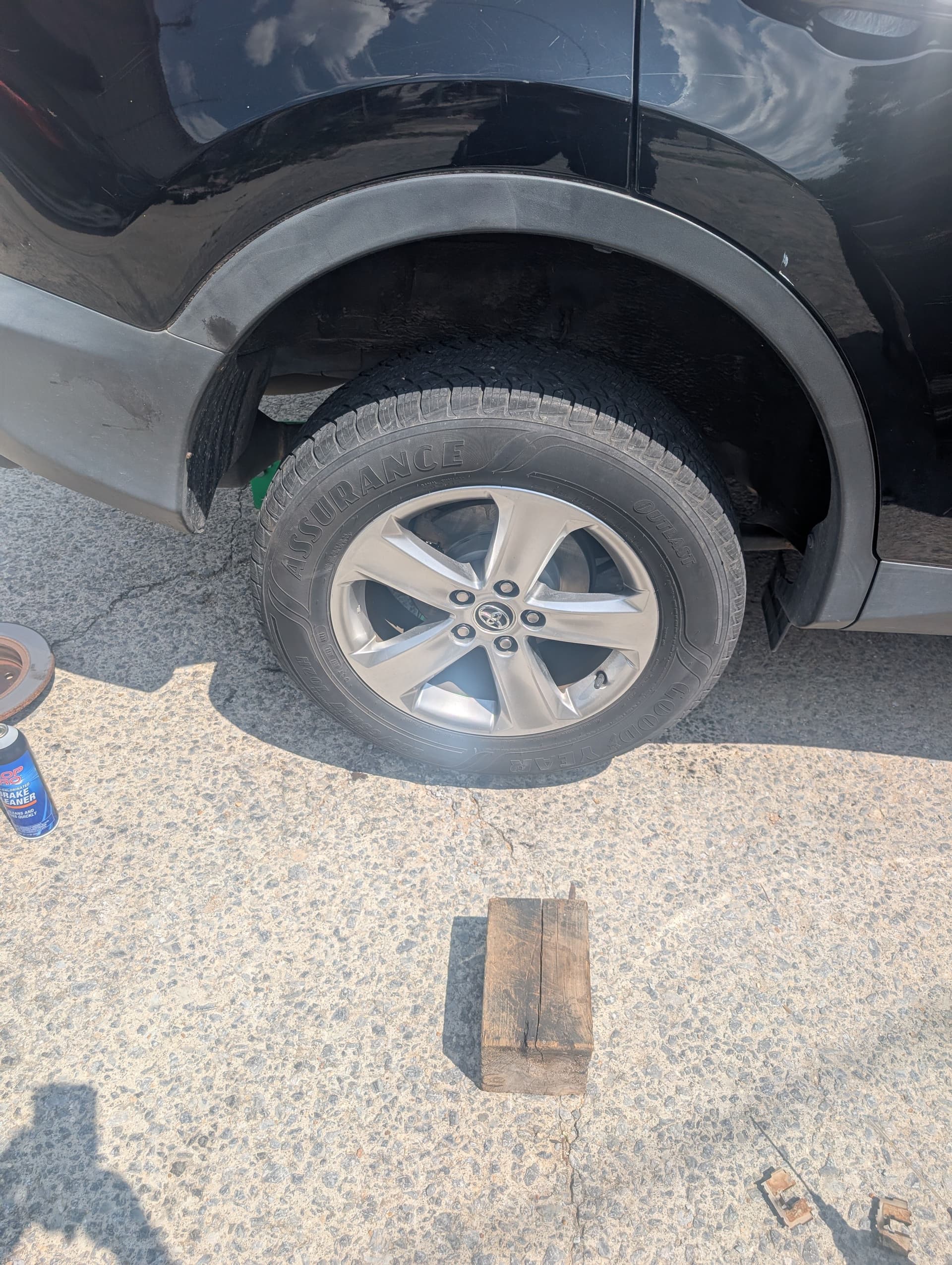 Gallery photos for Toyota RAV4 AWD Full Brake Pad and Rotor Replacement: Image #8