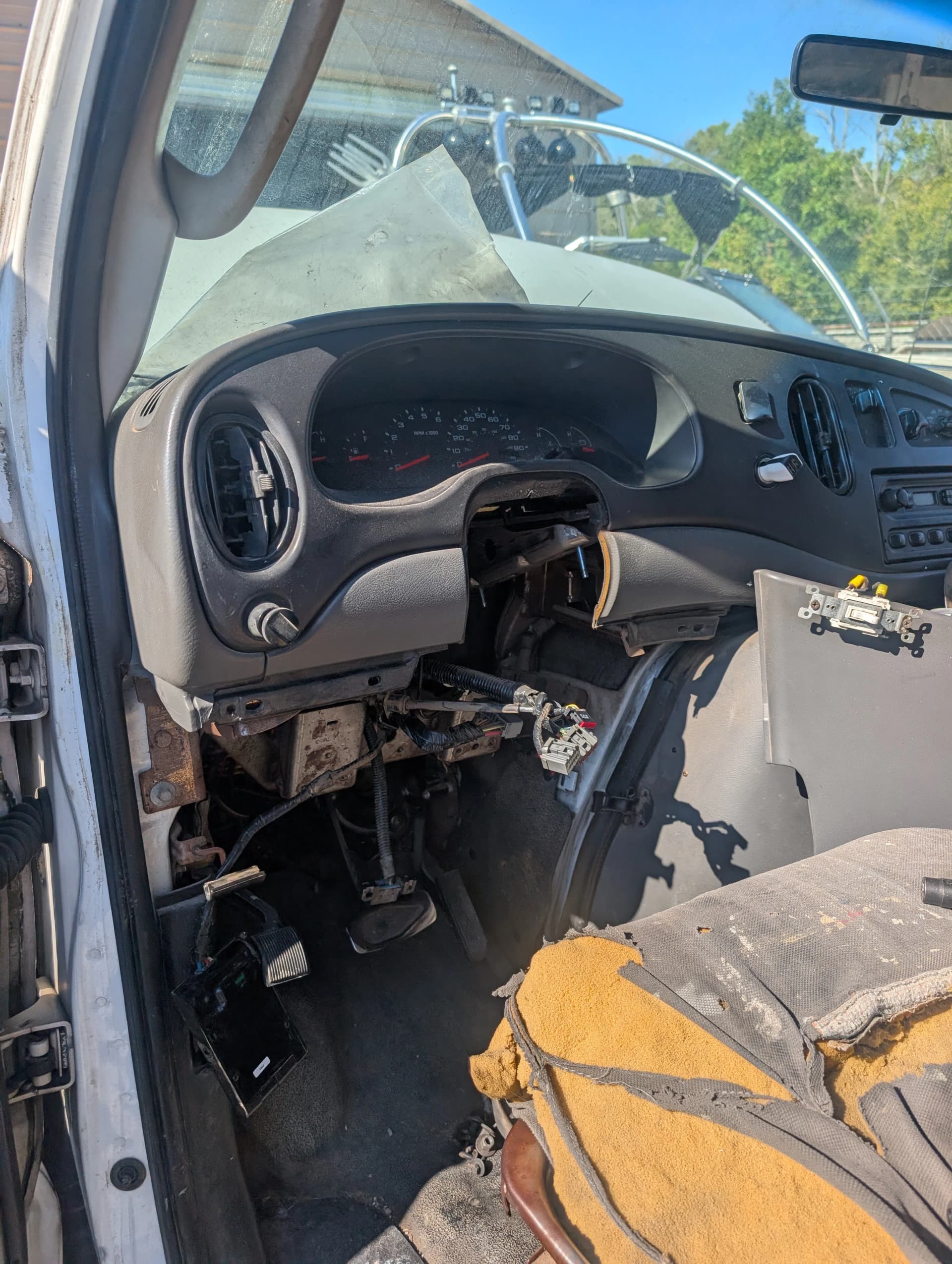 Gallery photos for Steering Column Repair on a 2006 Ford E250 Van: Image #1