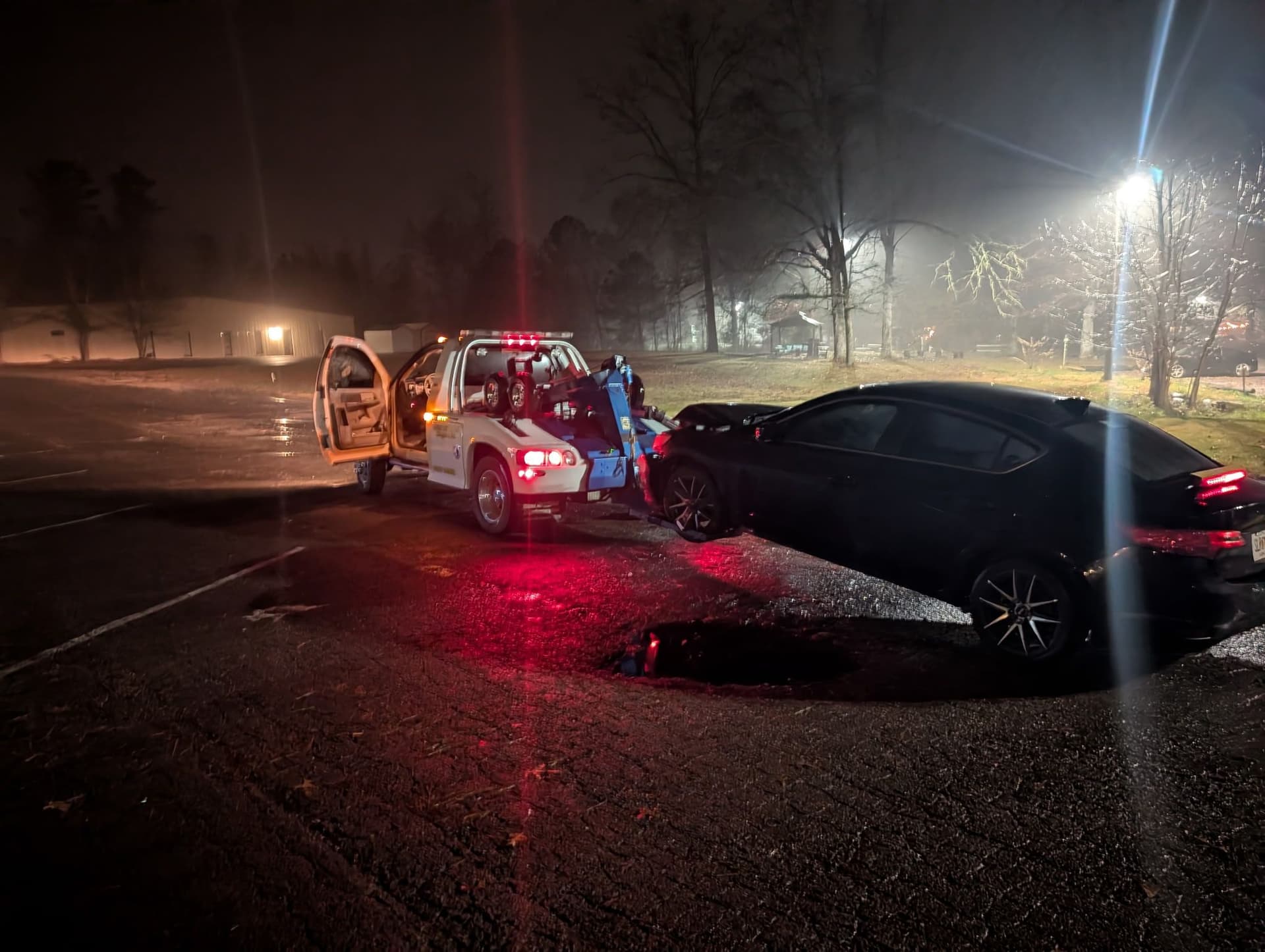 Gallery photos for 24/7 Towing Support Under Starry Skies: Image #1