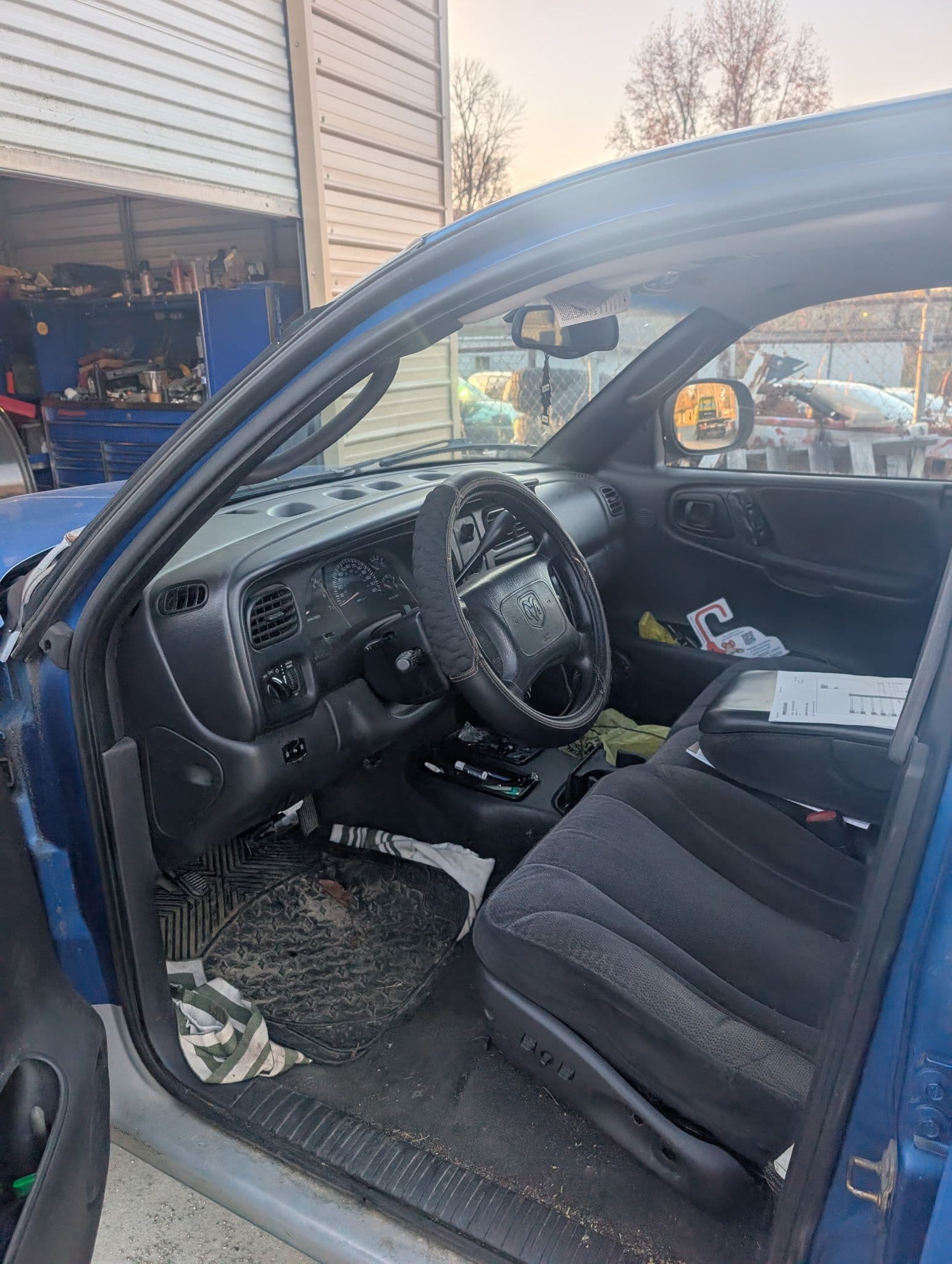 Gallery photos for Auto Repair Expertise on Display with 2000 Dodge Dakota: Image #8