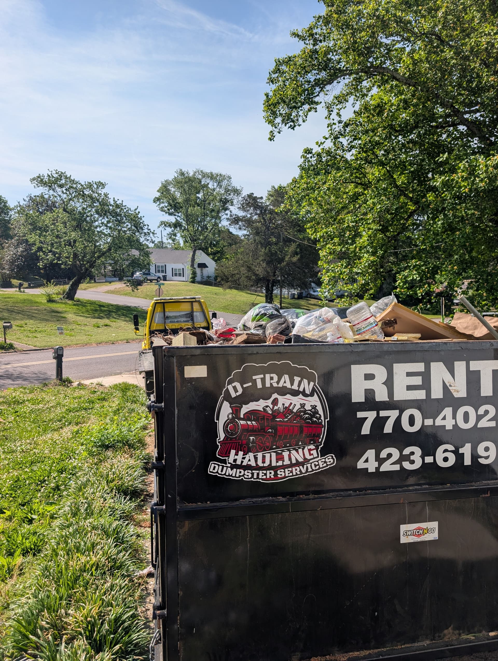 Gallery photos for Rolloff Dumpster Hauled to Customer Lot When Truck Was Down: Image #3