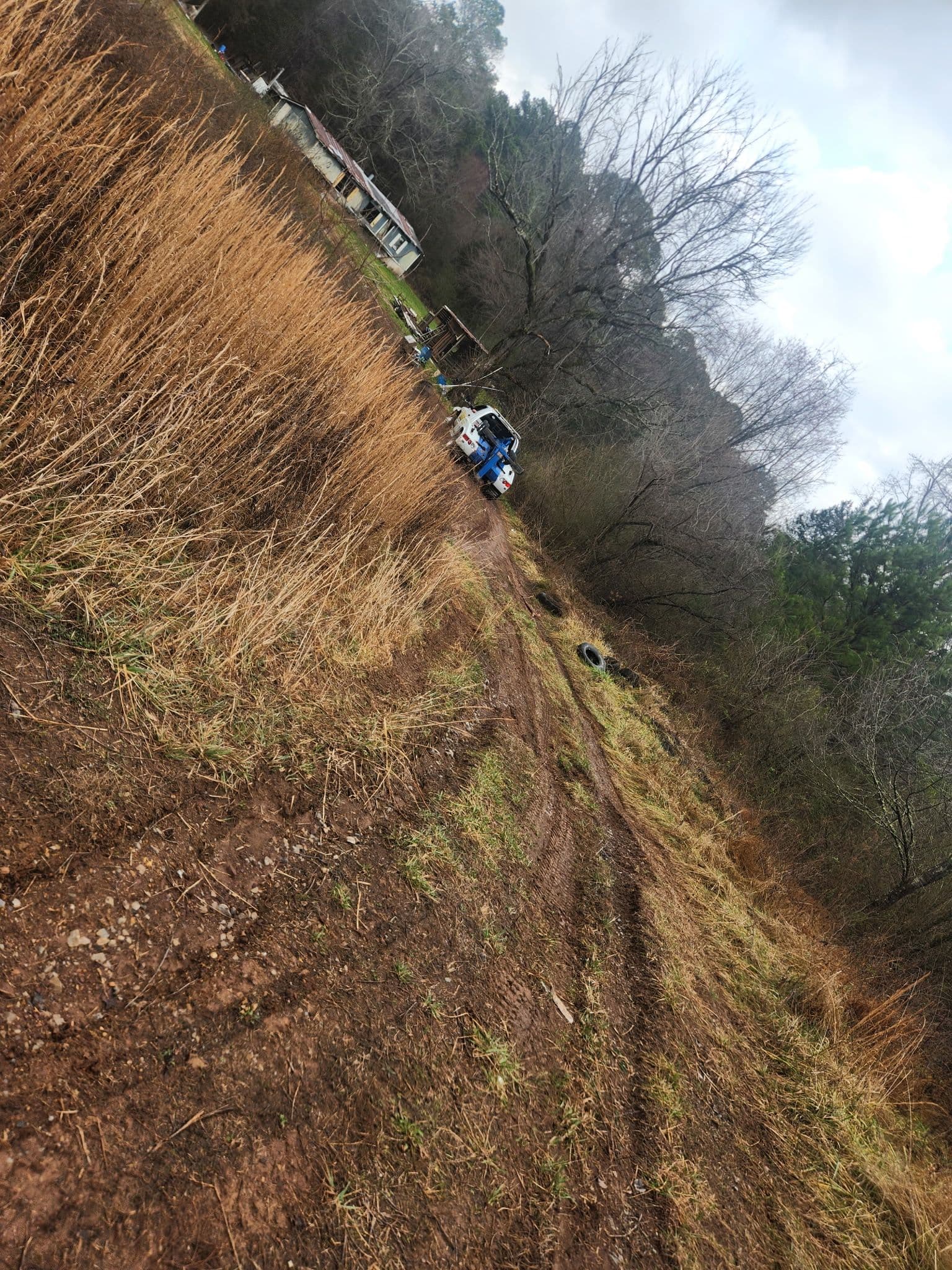 Gallery photos for Conquering Muddy Challenges with Off Road Towing Expertise: Image #3