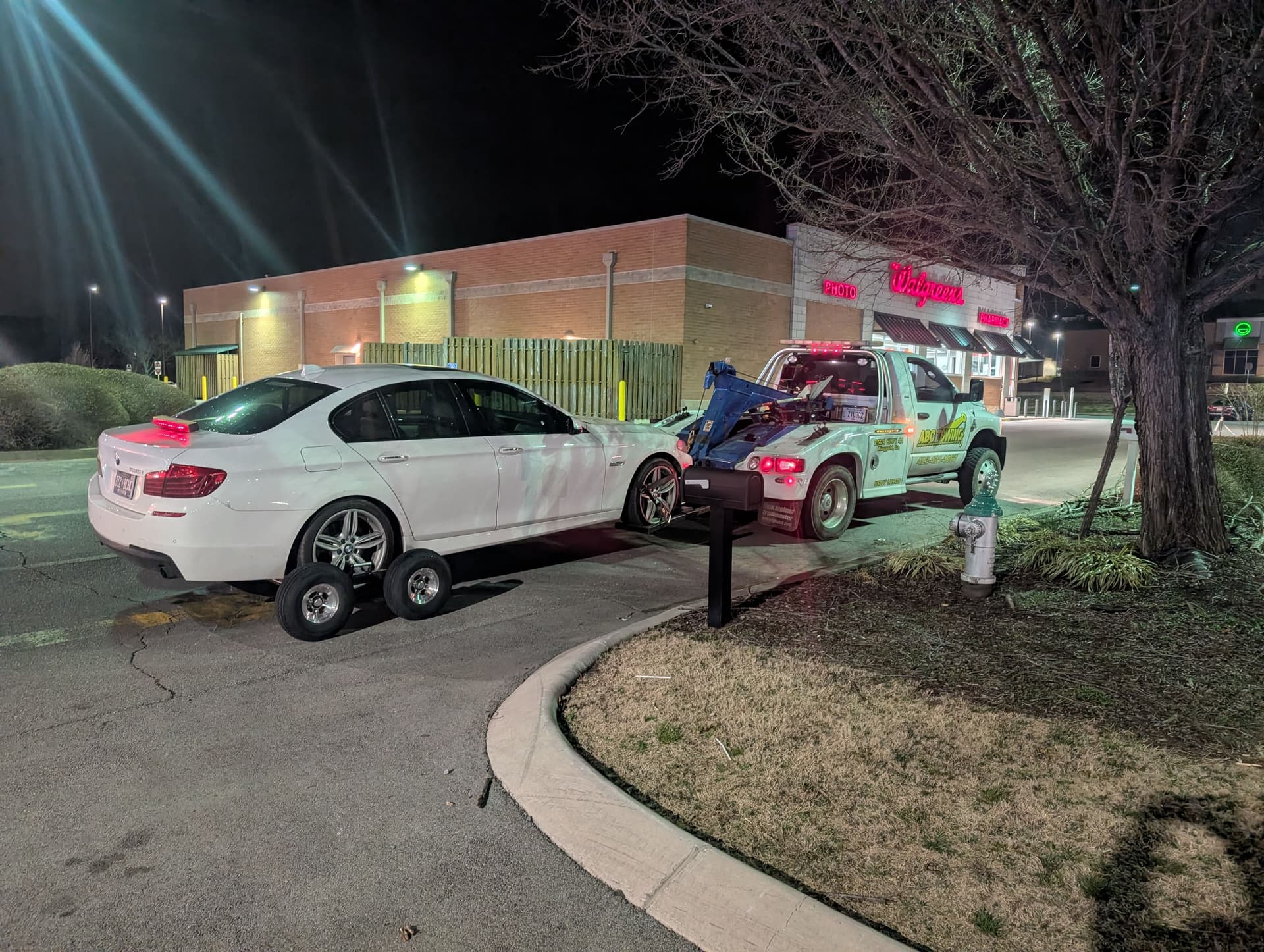 Gallery photos for Swift Nighttime Rescue: BMW Towed to Safety: Image #1