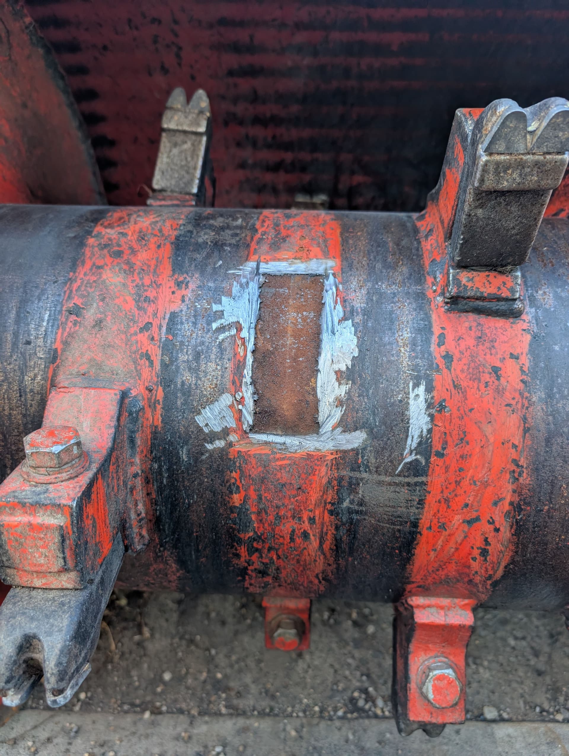 Efficient Tooth Bracket Repair for AGT Mulcher Head image